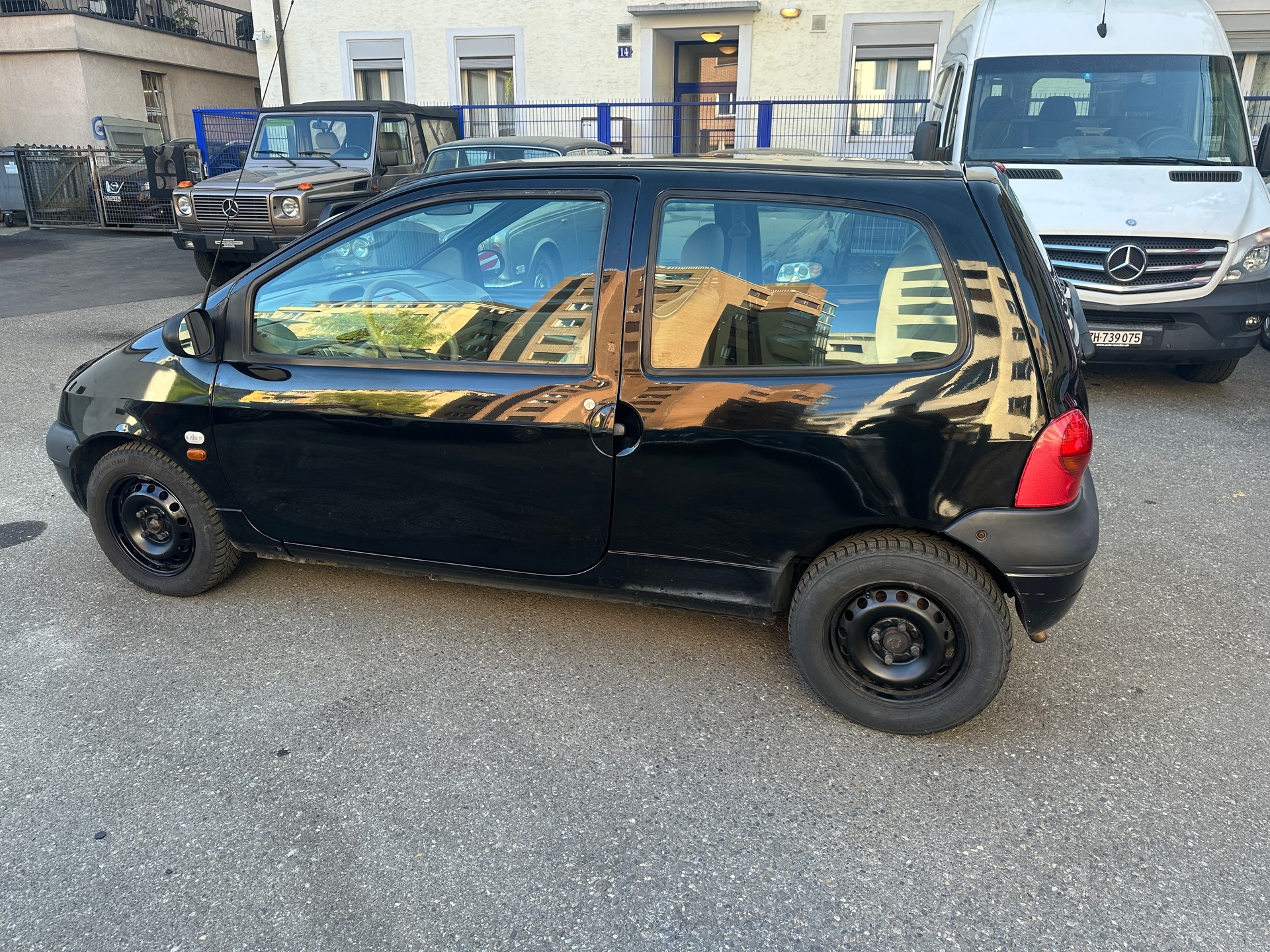 RENAULT Twingo 1.2 Initiale Advantage-image-6