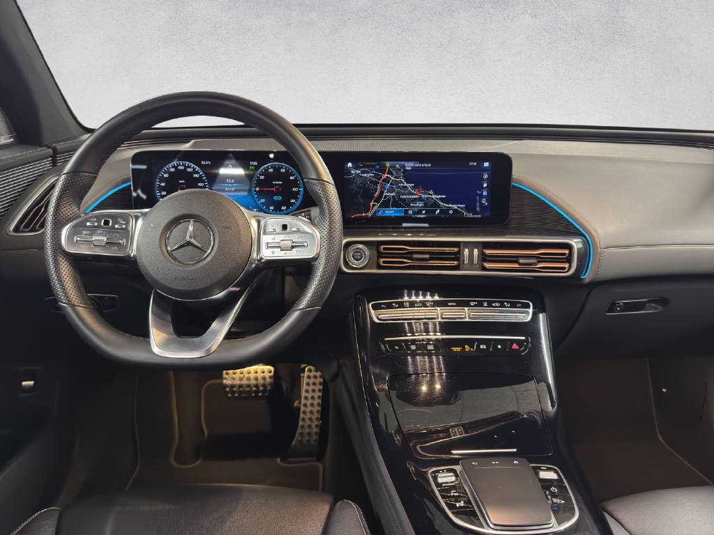 MERCEDES-BENZ EQC 400 AMG Line 4Matic-image-13