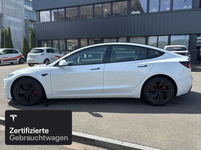 TESLA Model 3 Performance-image-3