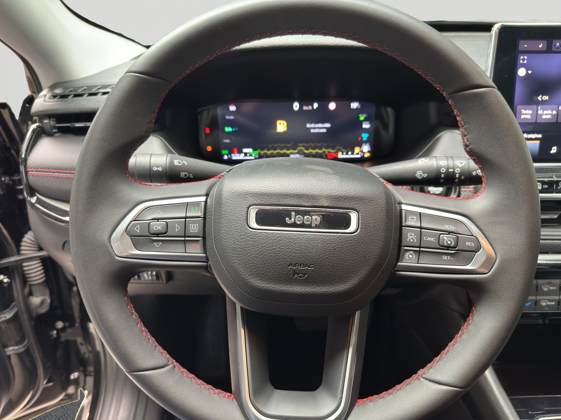 JEEP Compass 1.3 T PHEV Trailhawk AWD-image-10
