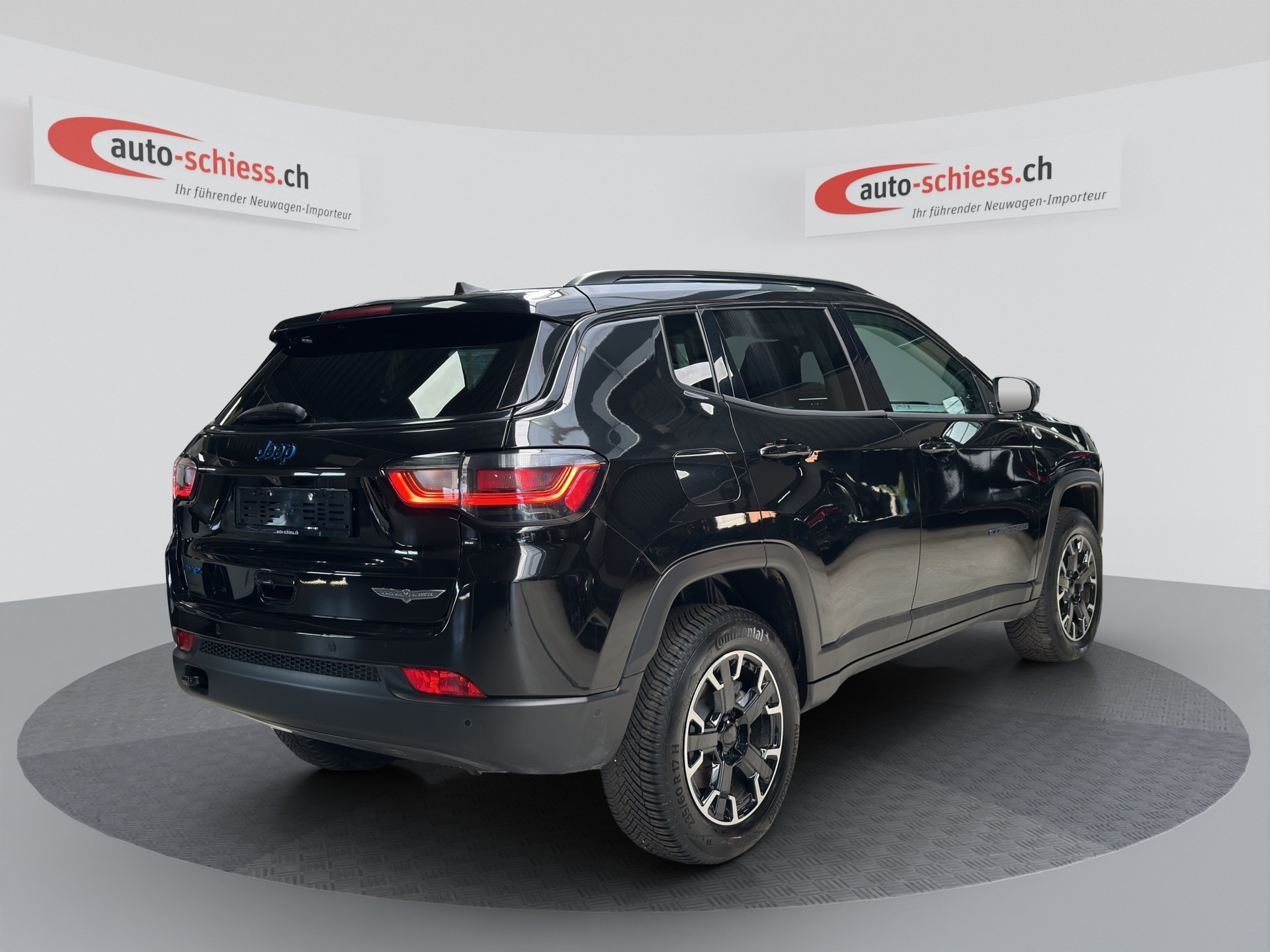 JEEP Compass 1.3 T PHEV Trailhawk AWD-image-4