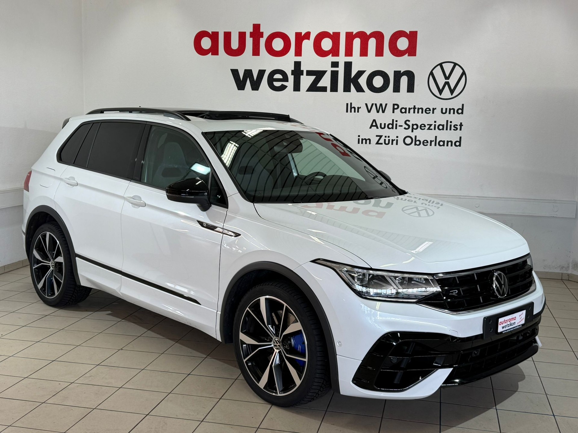 VW Tiguan 2.0TSI R 4Motion DSG-image-0