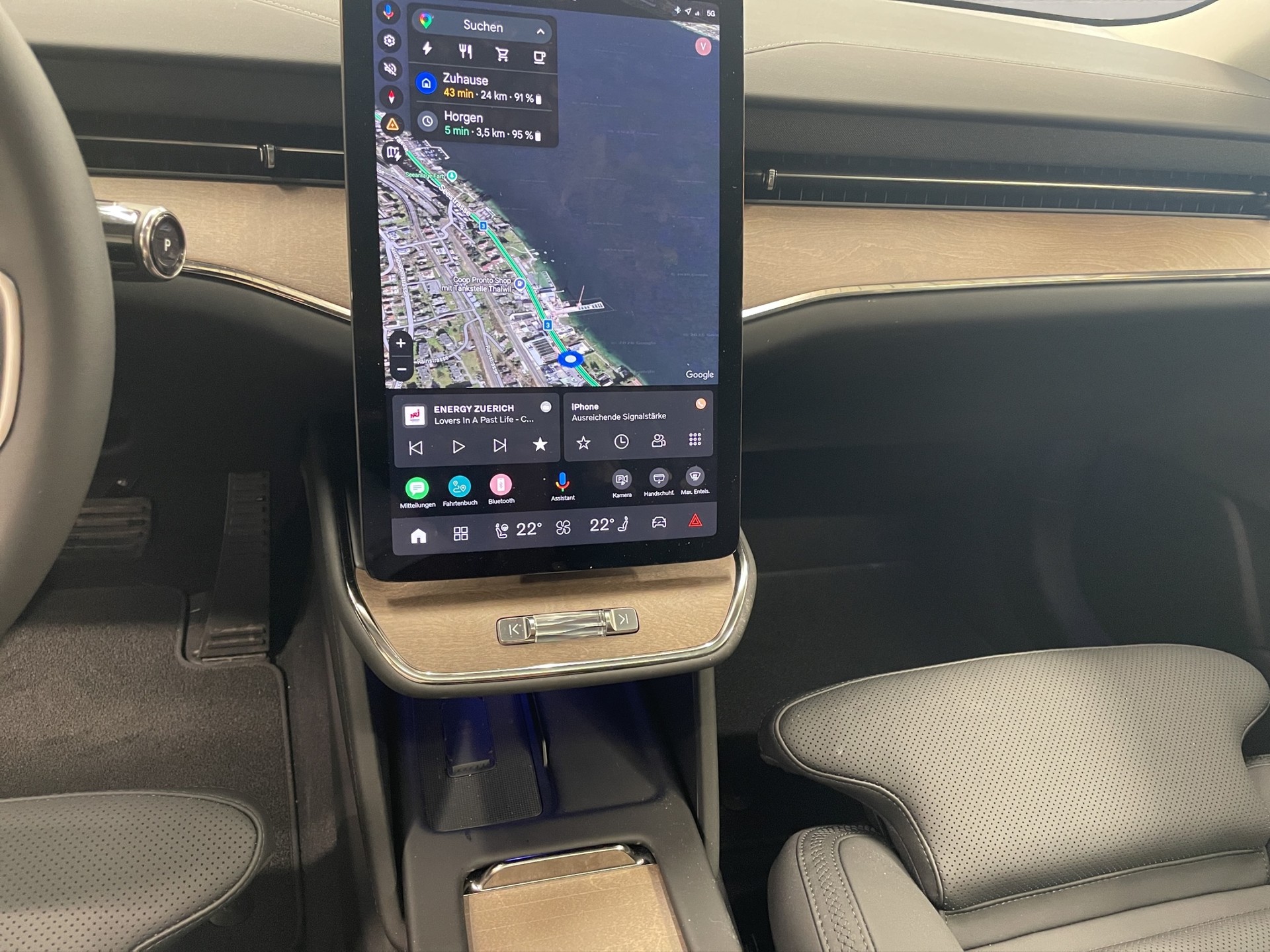 VOLVO ES90 Ultra-image-12