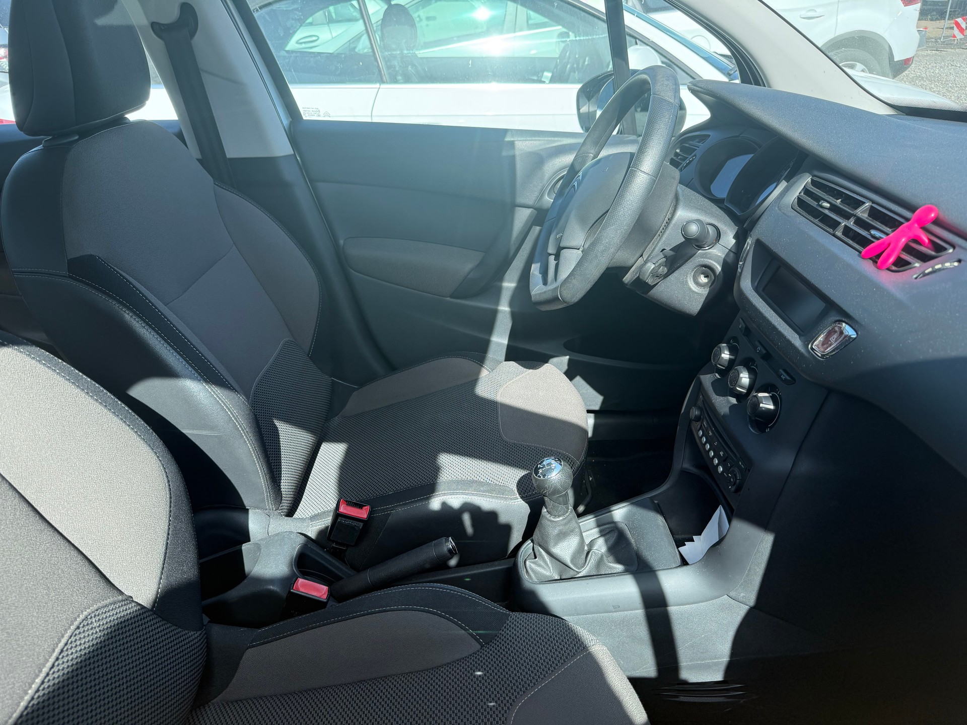 CITROEN C3 1.0i Attraction-image-4