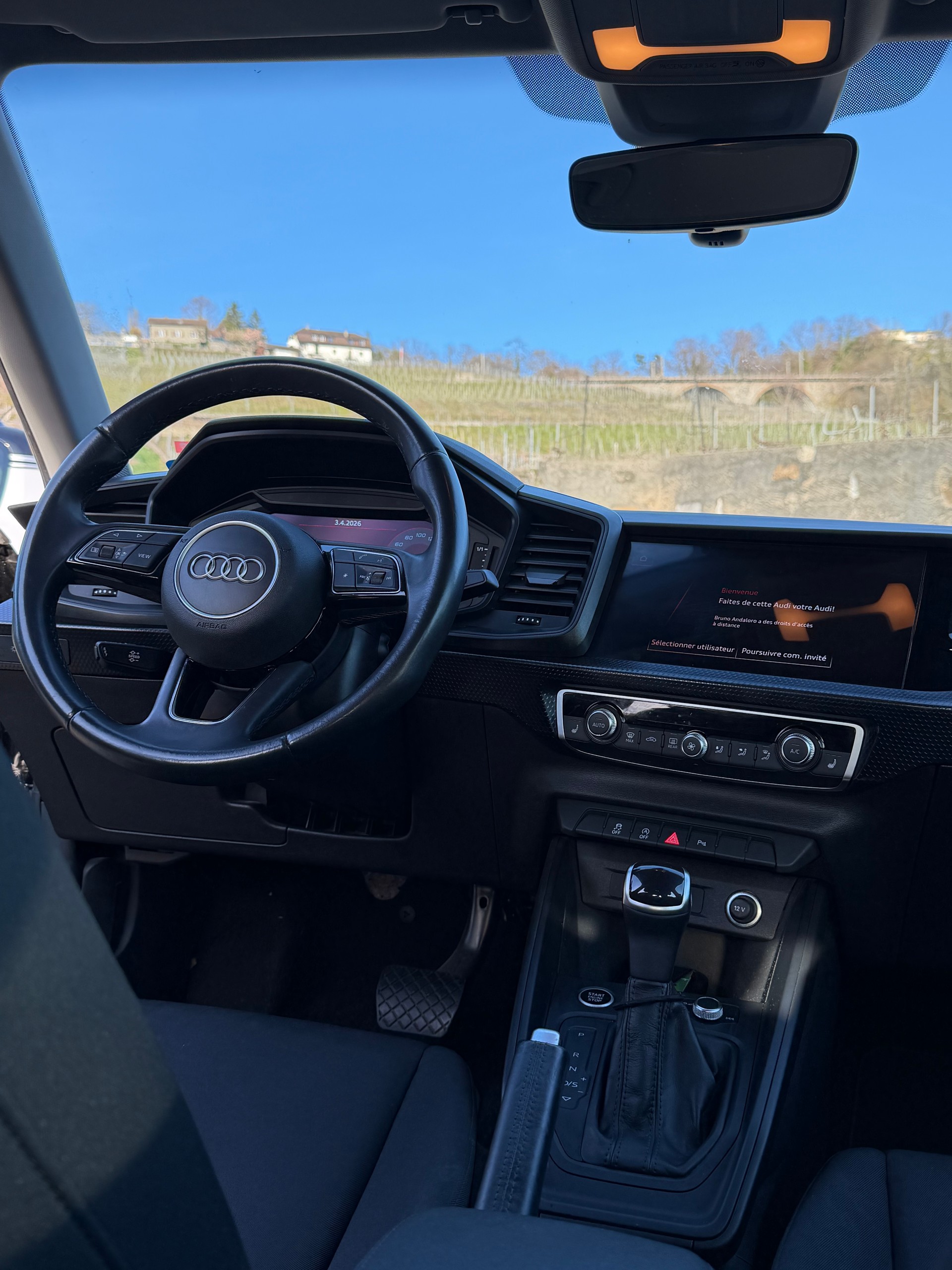 AUDI 1.0 30 TFSI Attraction S-Tronic-image-4