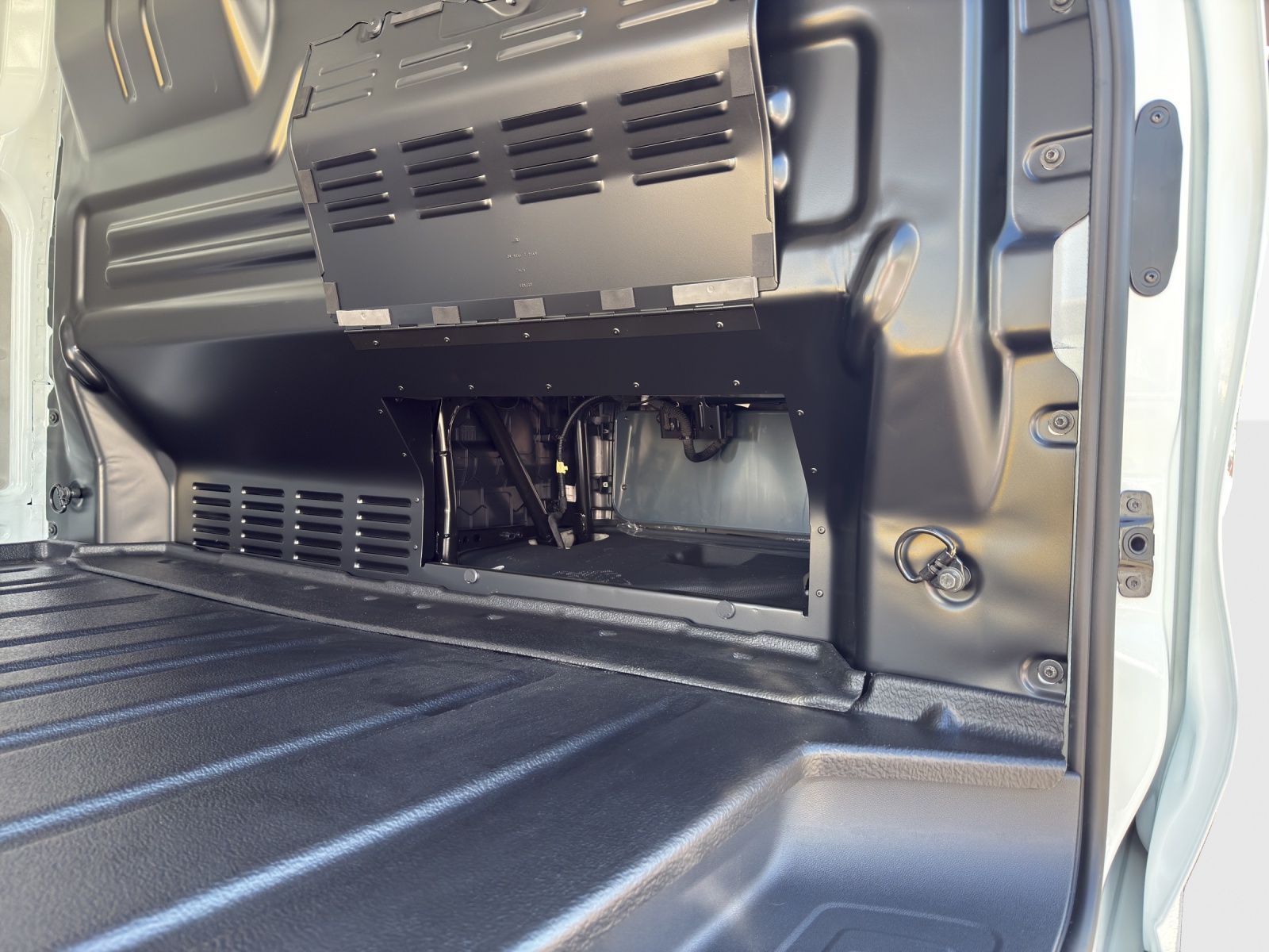 VW e-Transporter 70 kWh-image-14