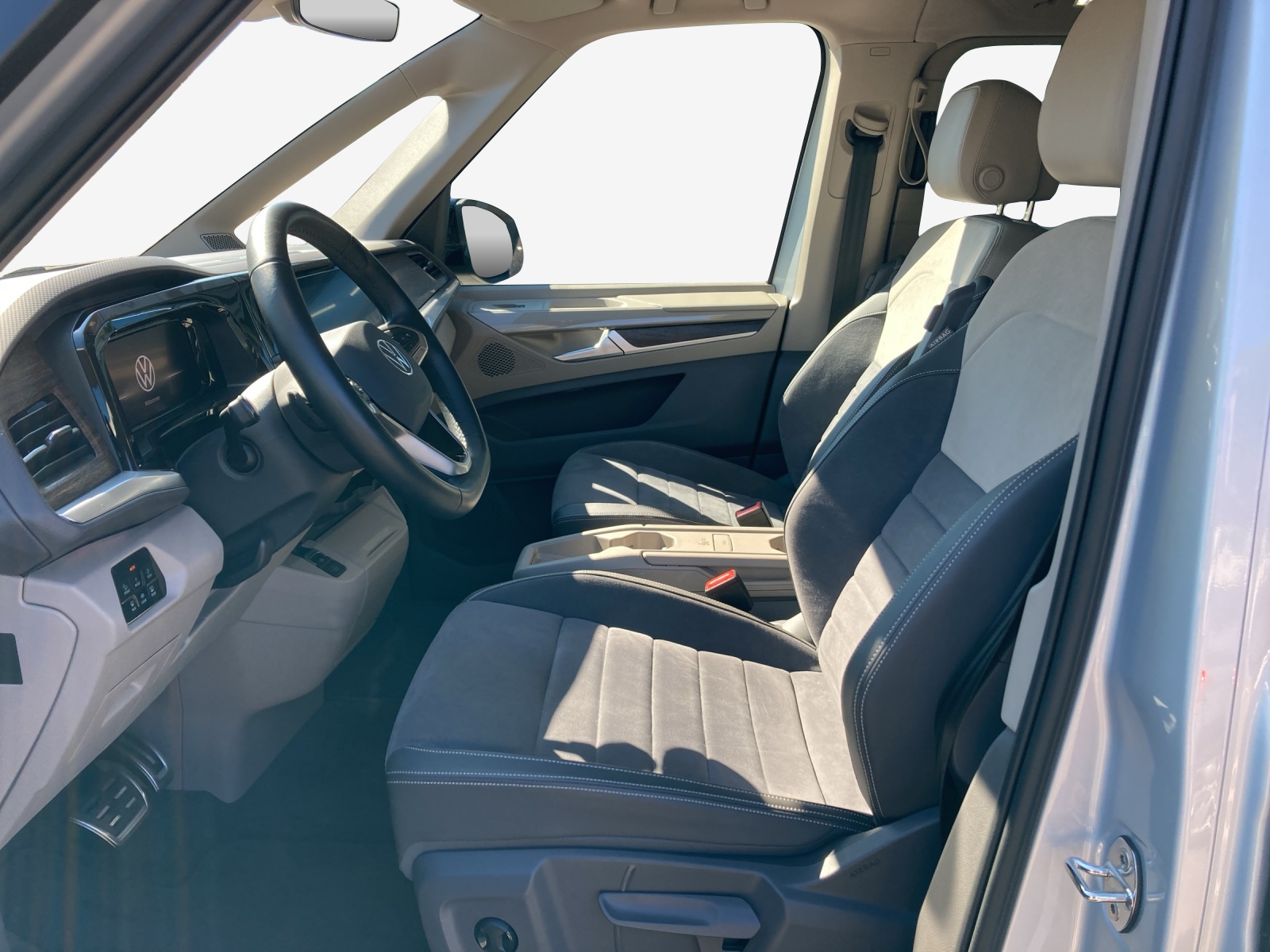 VW Multivan 2.0 TDI Style DSG Lang-image-6