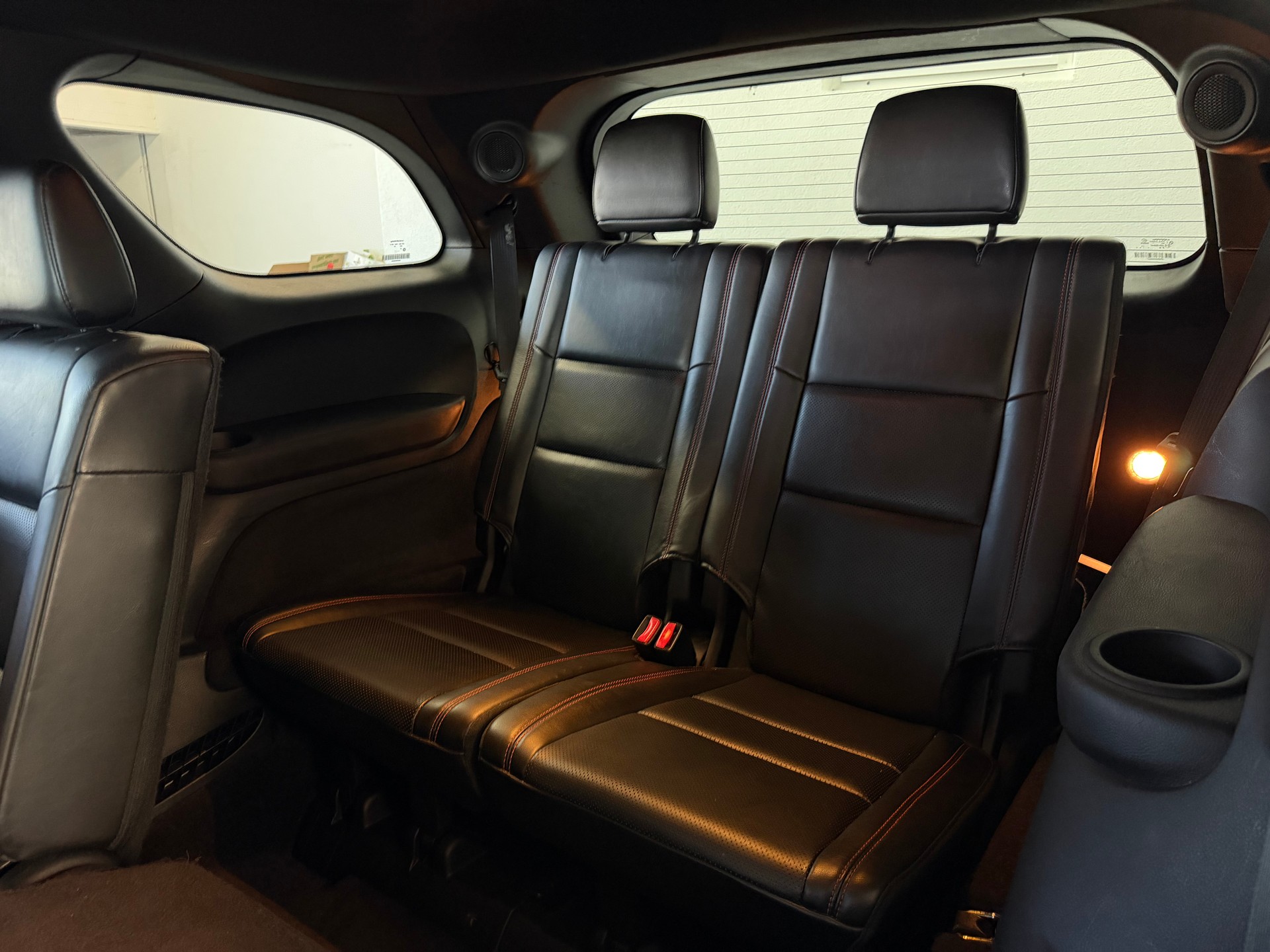 DODGE Durango R/T 5.7 AWD | Frisch MFK | Tiefergelegt | Schiebedach | 7-Plätzer-image-11