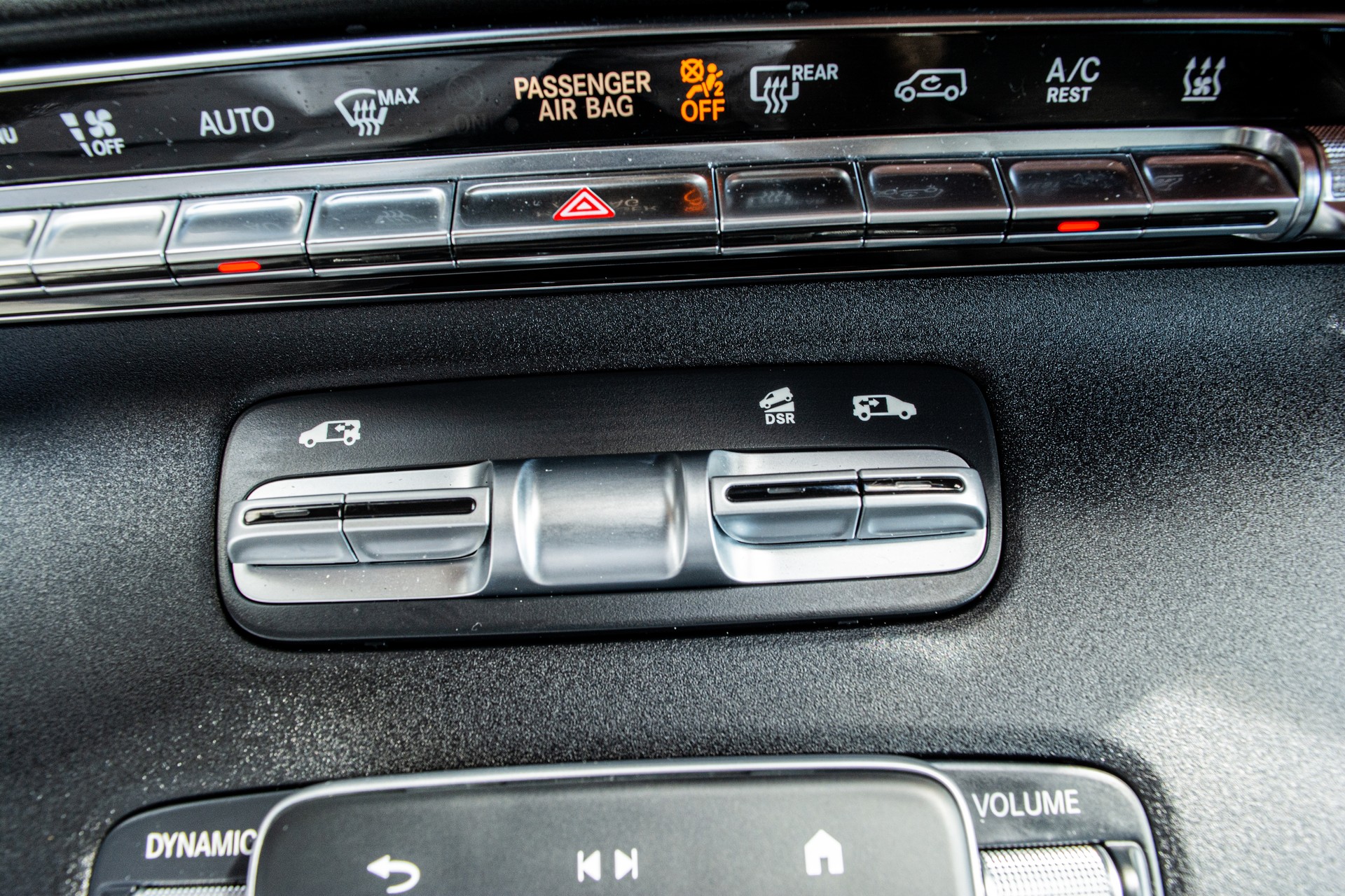 MERCEDES-BENZ V 300 d extralang Avantgarde 4Matic 9G-Tronic-image-25
