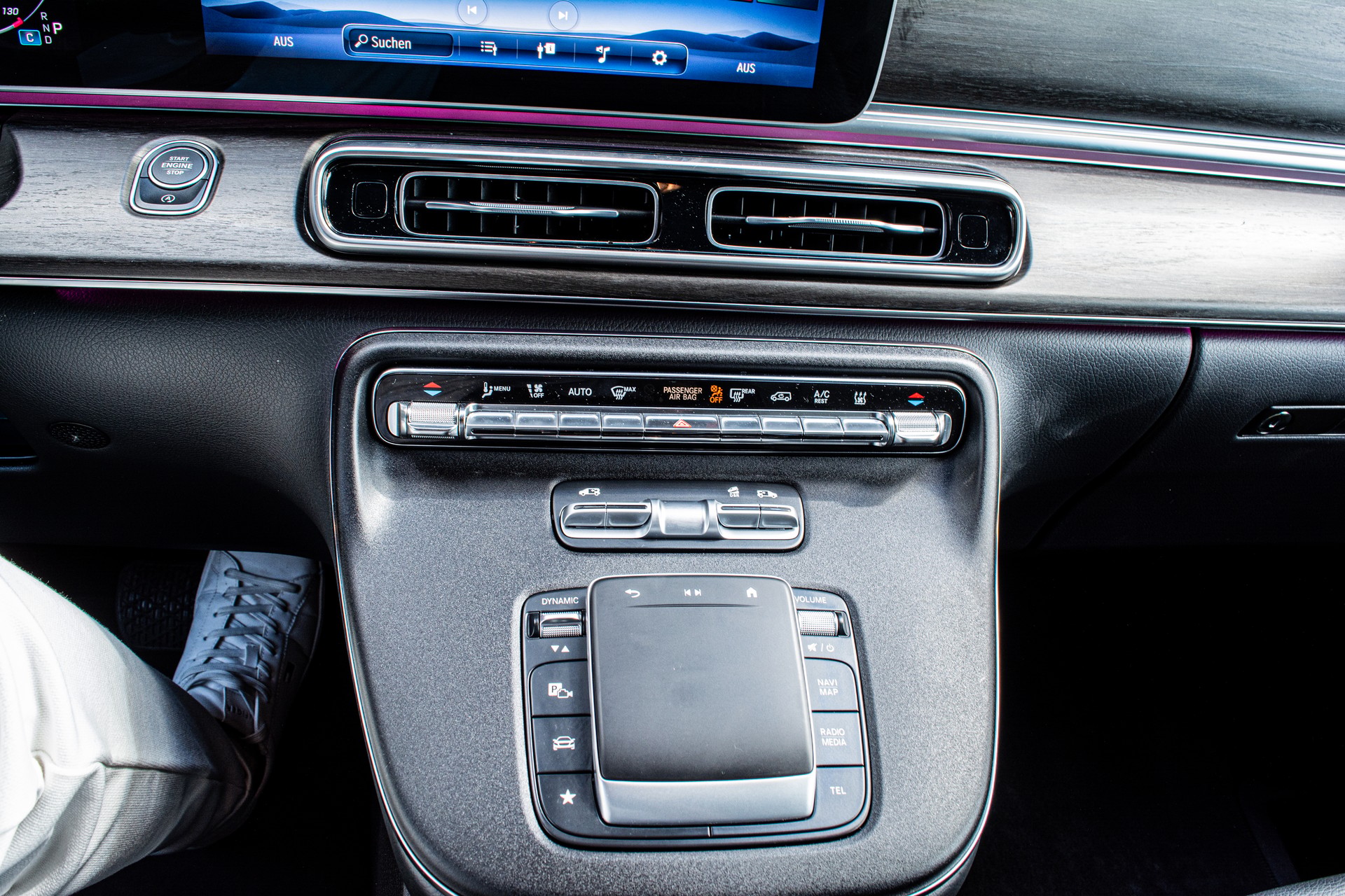 MERCEDES-BENZ V 300 d extralang Avantgarde 4Matic 9G-Tronic-image-24