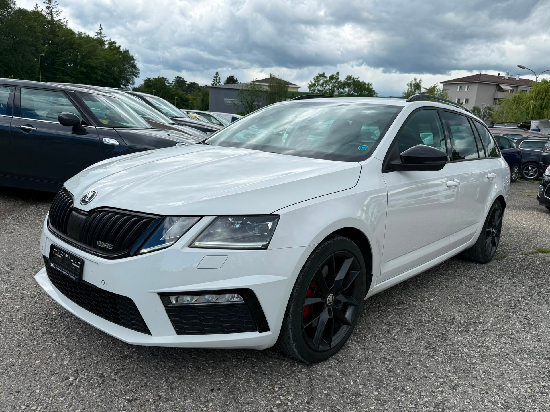 SKODA Octavia Combi 2.0 TDI RS 4x4 DSG-image-3