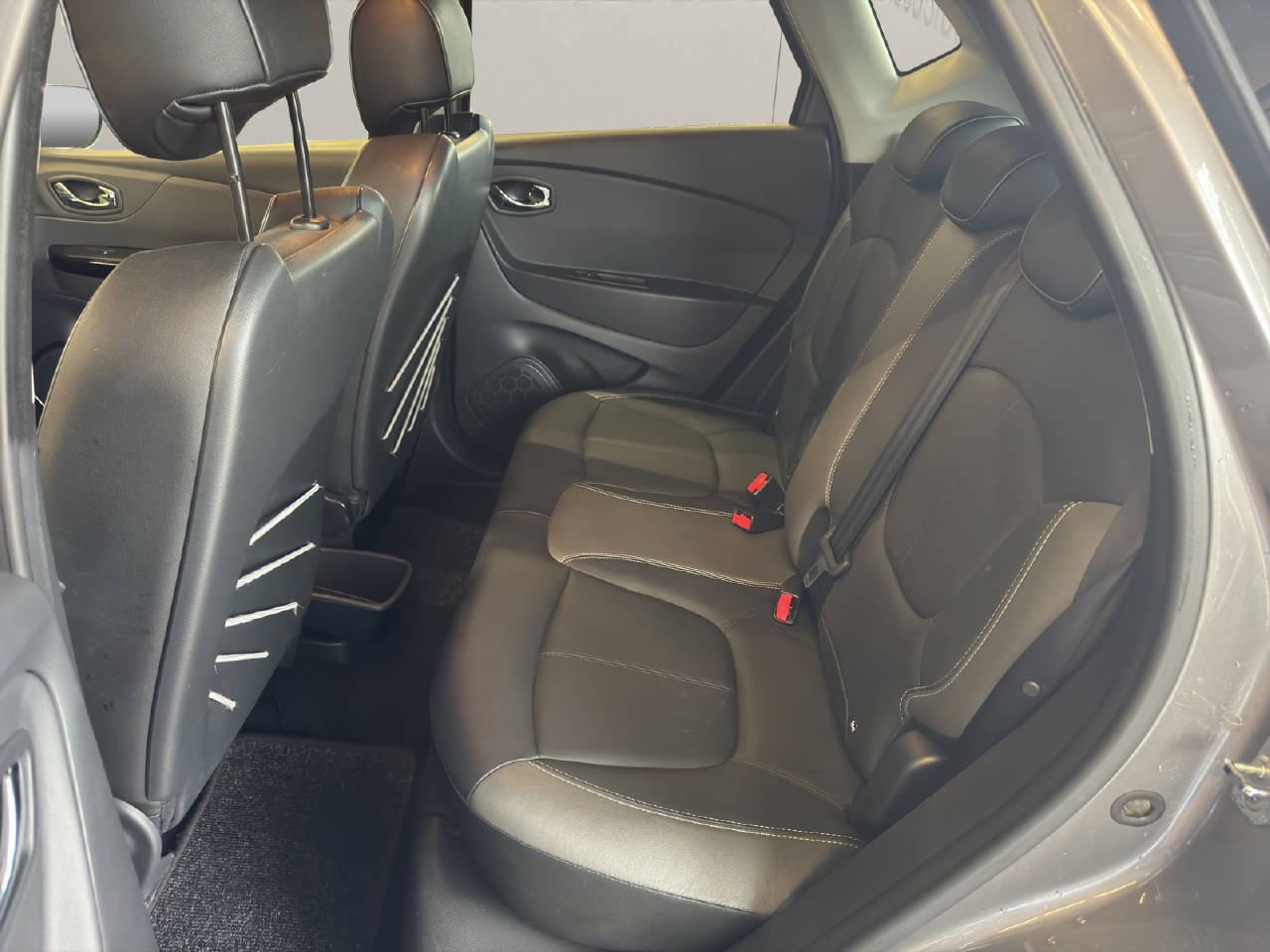 RENAULT Captur 1.2 TCe Intens EDC S/S-image-6