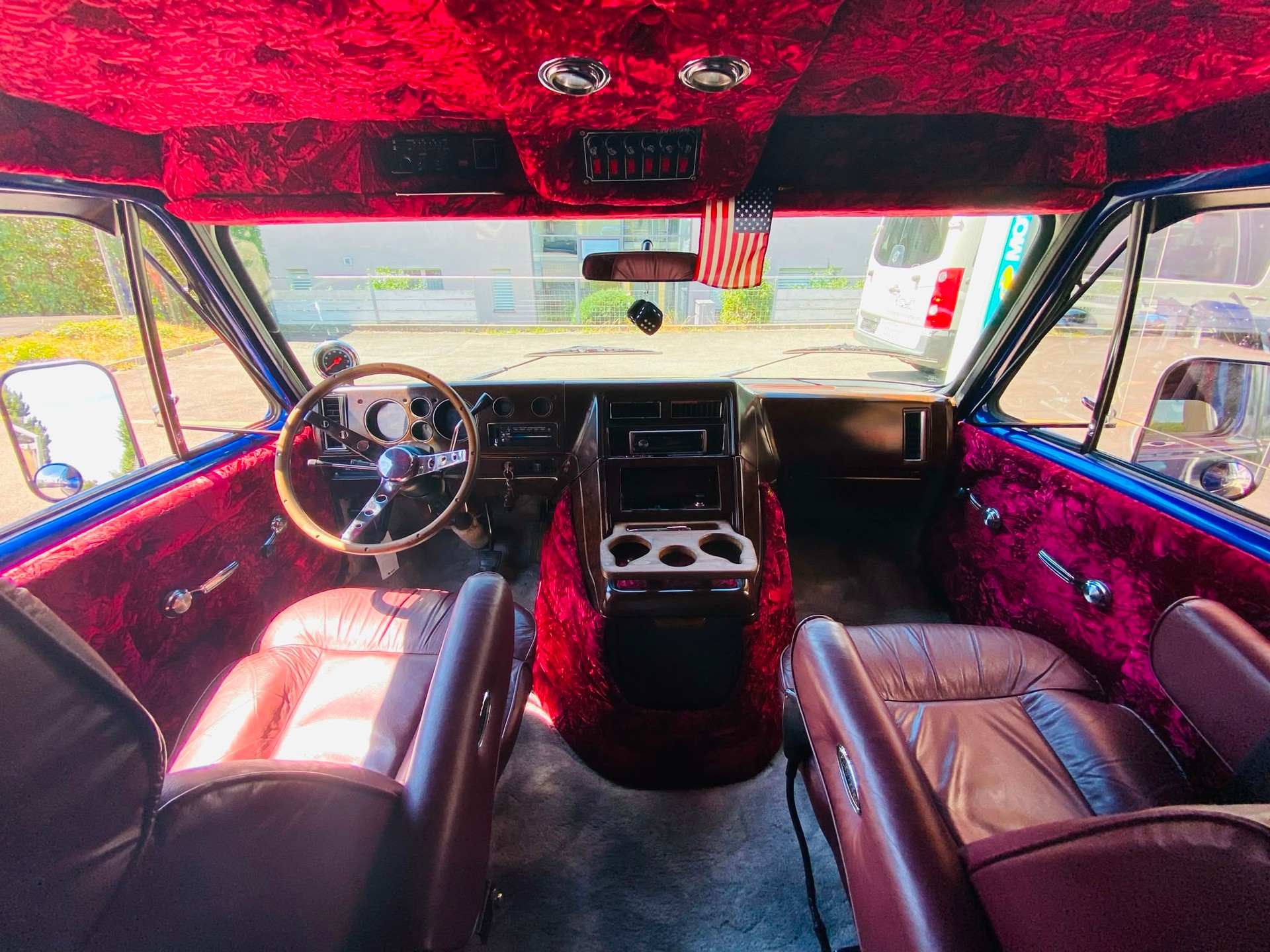CHEVROLET G-Van-image-9