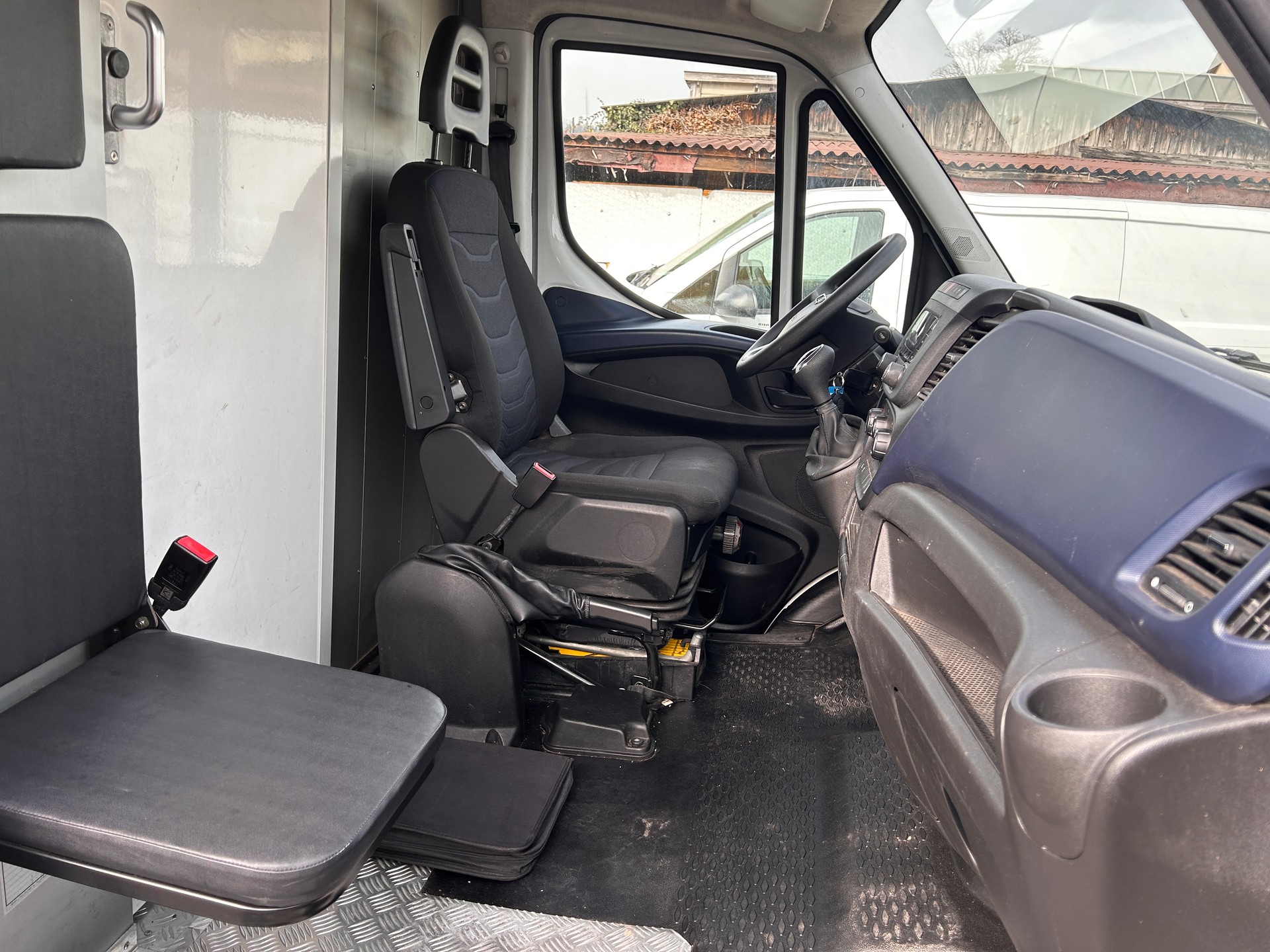 IVECO 35 S 14 A8 V-image-8