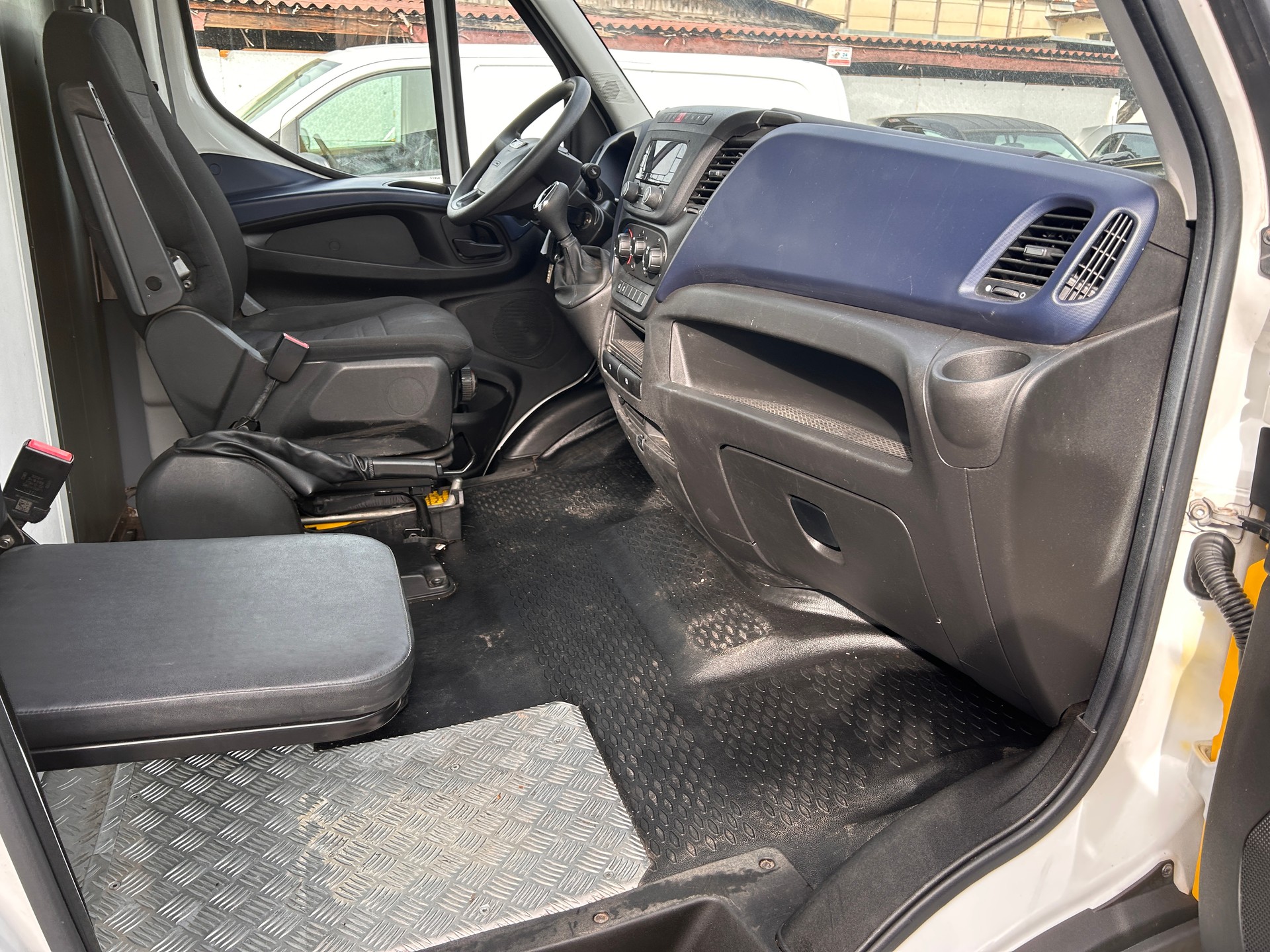 IVECO 35 S 14 A8 V-image-7
