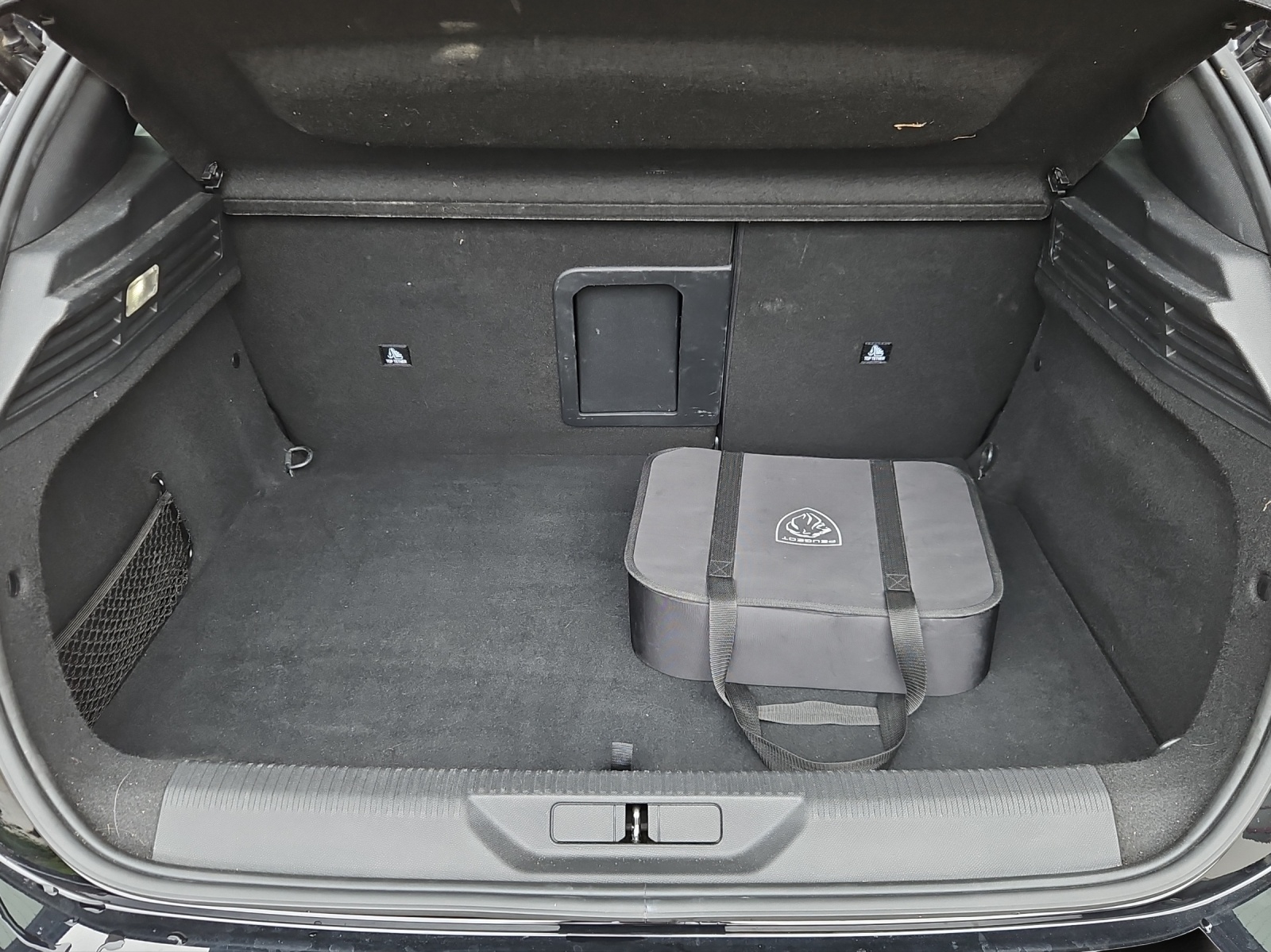 PEUGEOT 308 1.6 PHEV 225 GT Pack-image-14