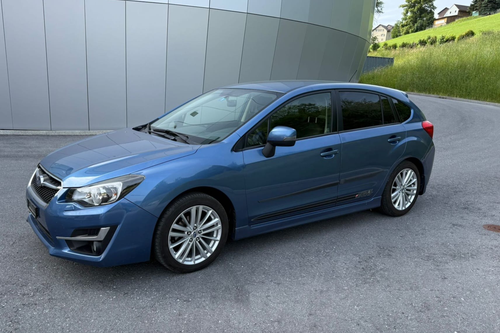 SUBARU Impreza 2.0 Swiss Sport-image-3
