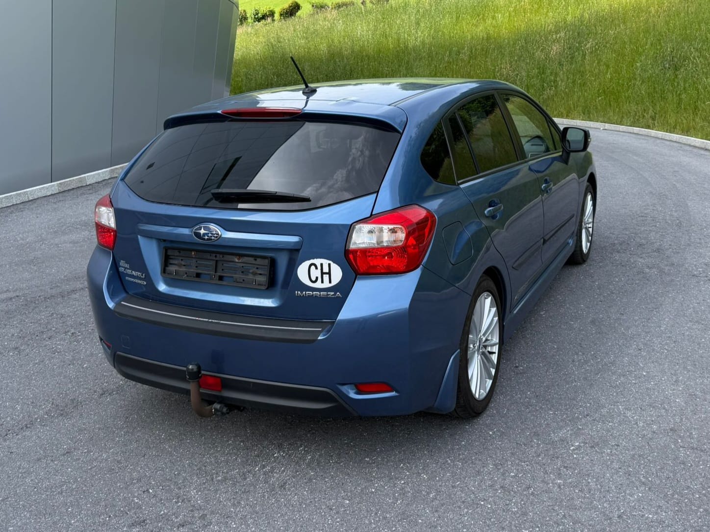 SUBARU Impreza 2.0 Swiss Sport-image-2