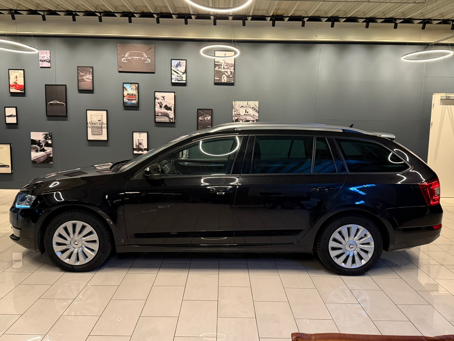 SKODA Octavia Combi 1.8 TSI Elegance 4x4 DSG-image-3