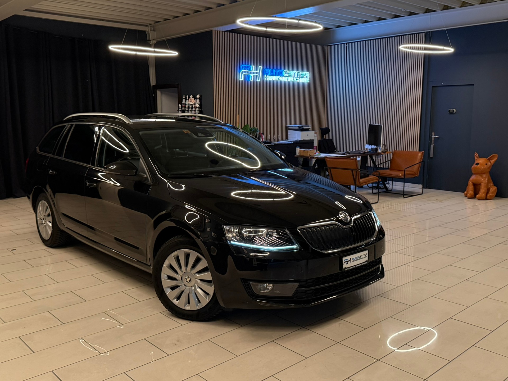 SKODA Octavia Combi 1.8 TSI Elegance 4x4 DSG-image-0