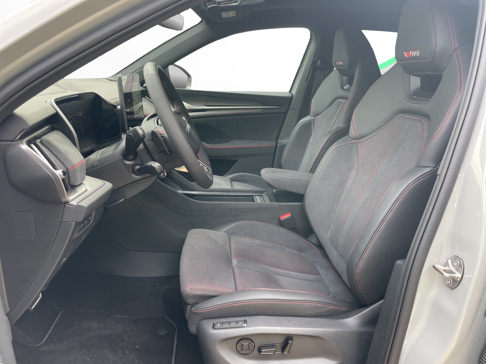 SKODA Kodiaq 2.0 TSI RS 4x4-image-6