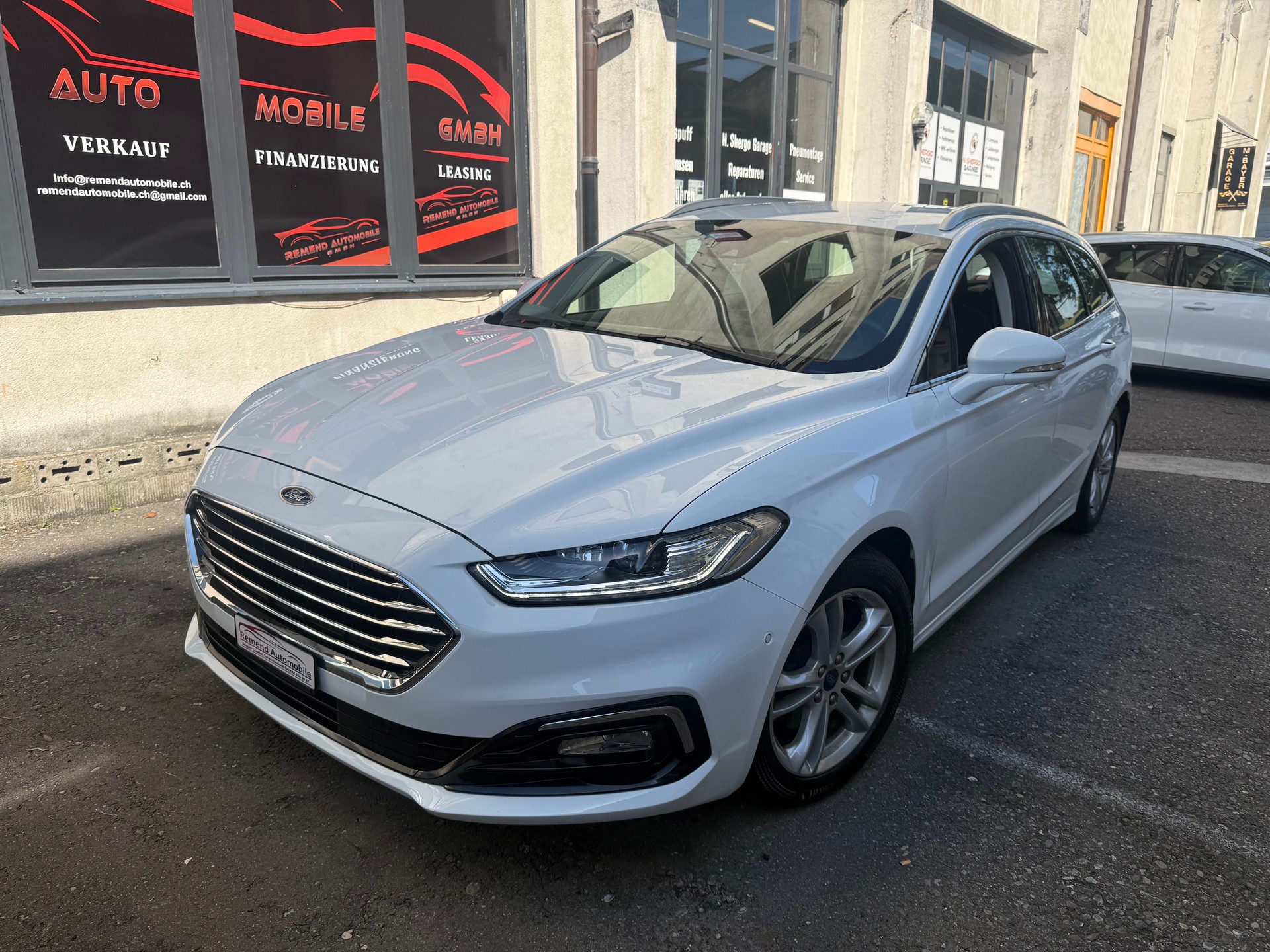 FORD Mondeo 2.0 TDCi Titanium Automatik-image-1