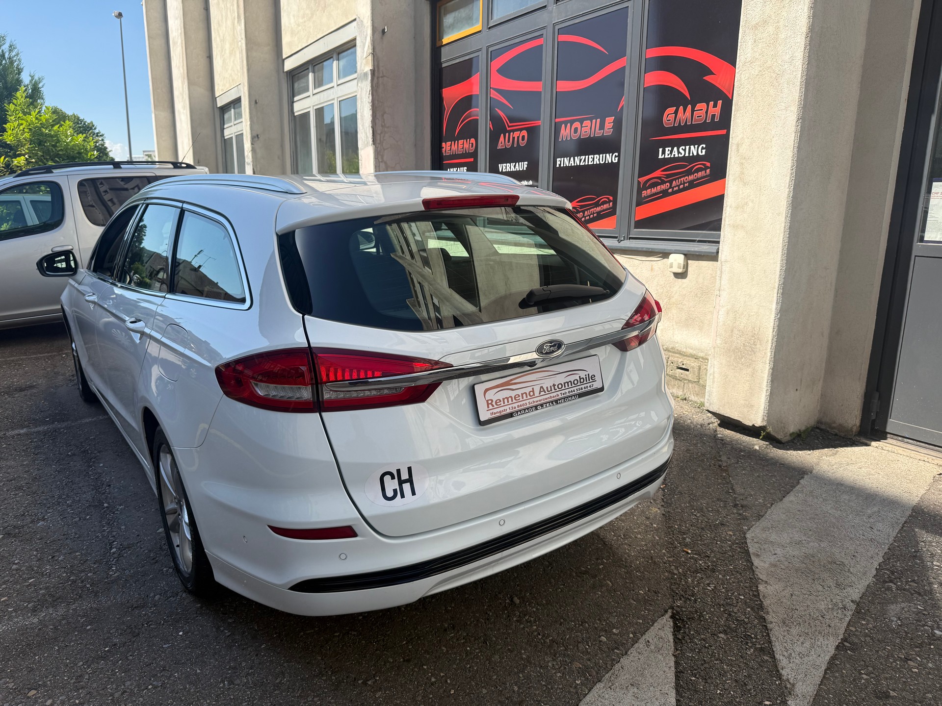 FORD Mondeo 2.0 TDCi Titanium Automatik-image-5
