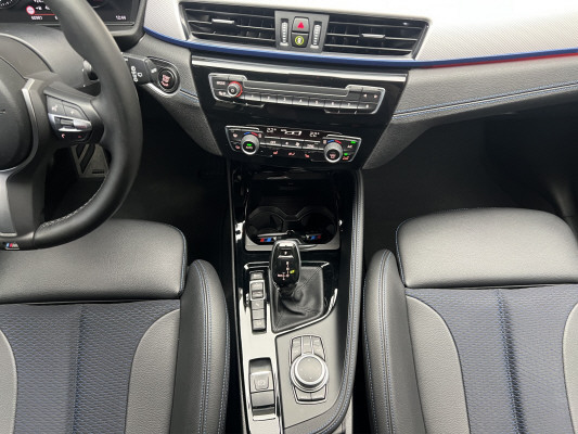 BMW X1 xDrive 18d M Sport-image-12
