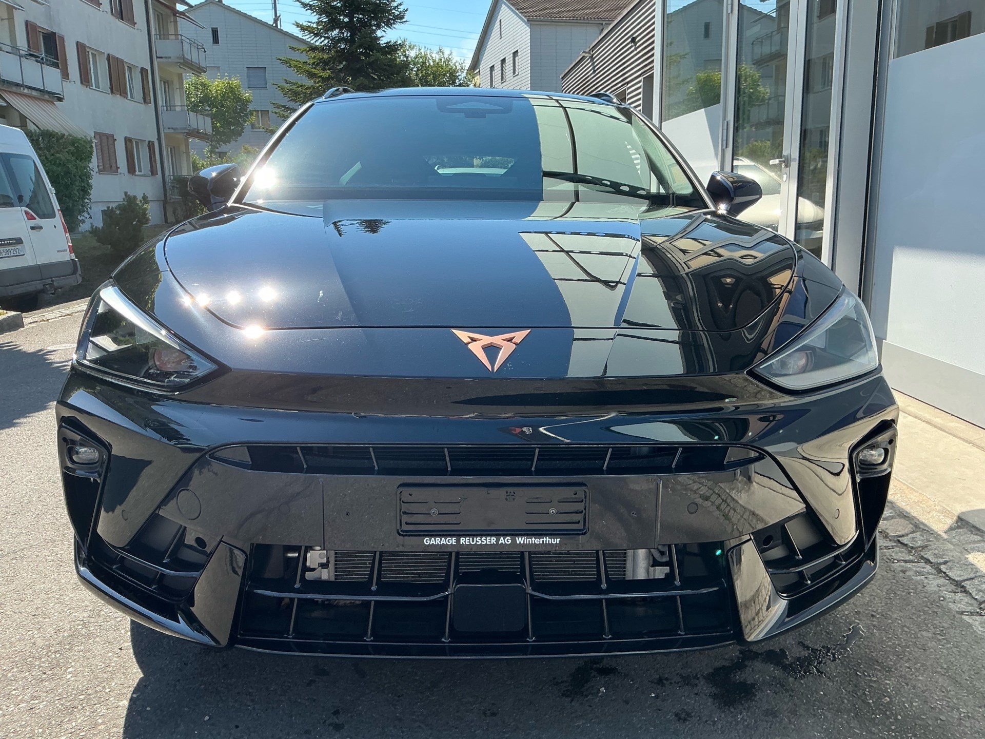 CUPRA Leon Sportstourer 1.5 e-Hybrid 204 PS VZ *** PURE PERFORMANCE PAKET ***-showroom-element-1