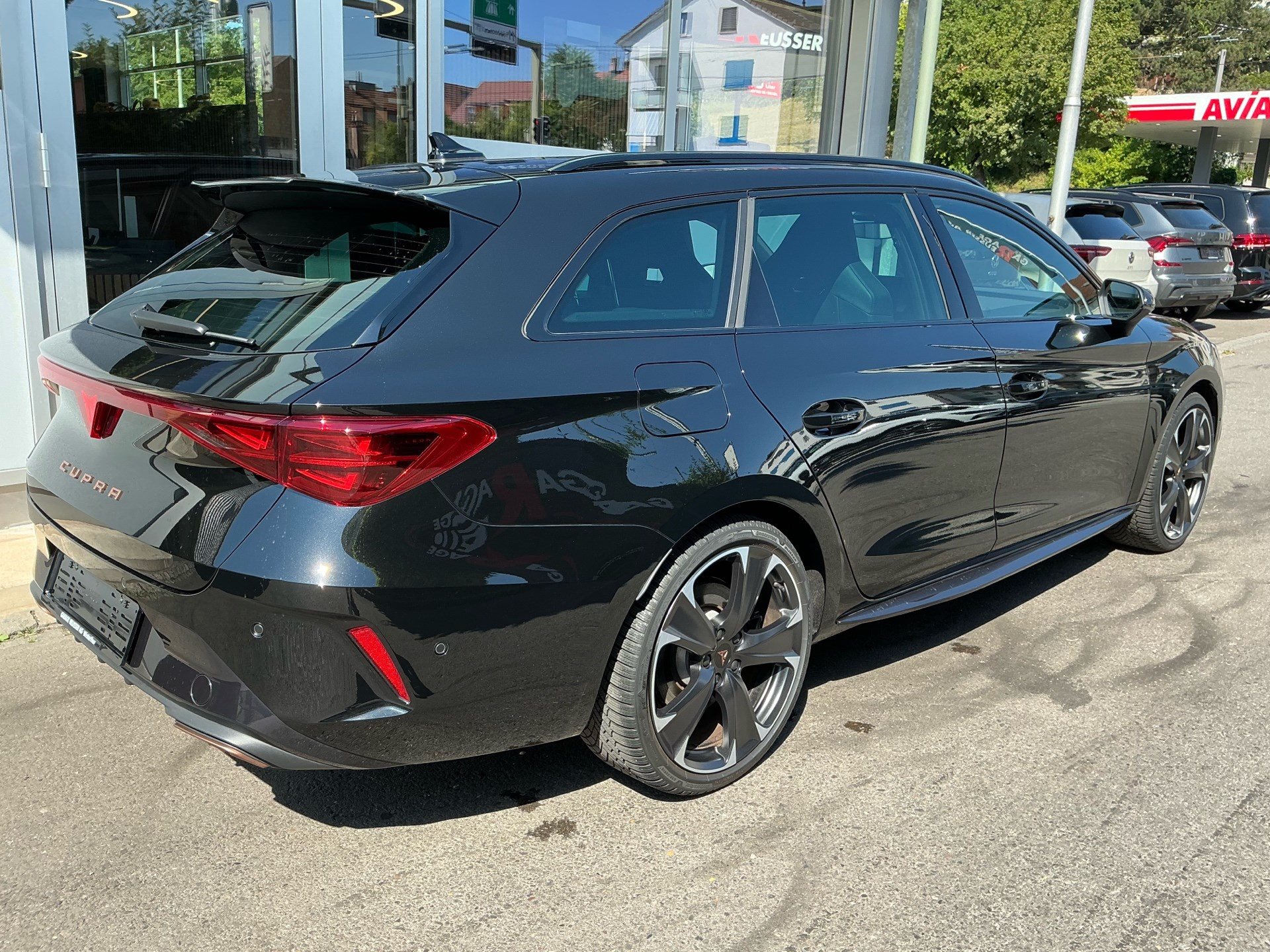 CUPRA Leon Sportstourer 1.5 e-Hybrid 204 PS VZ *** PURE PERFORMANCE PAKET ***-showroom-element-3