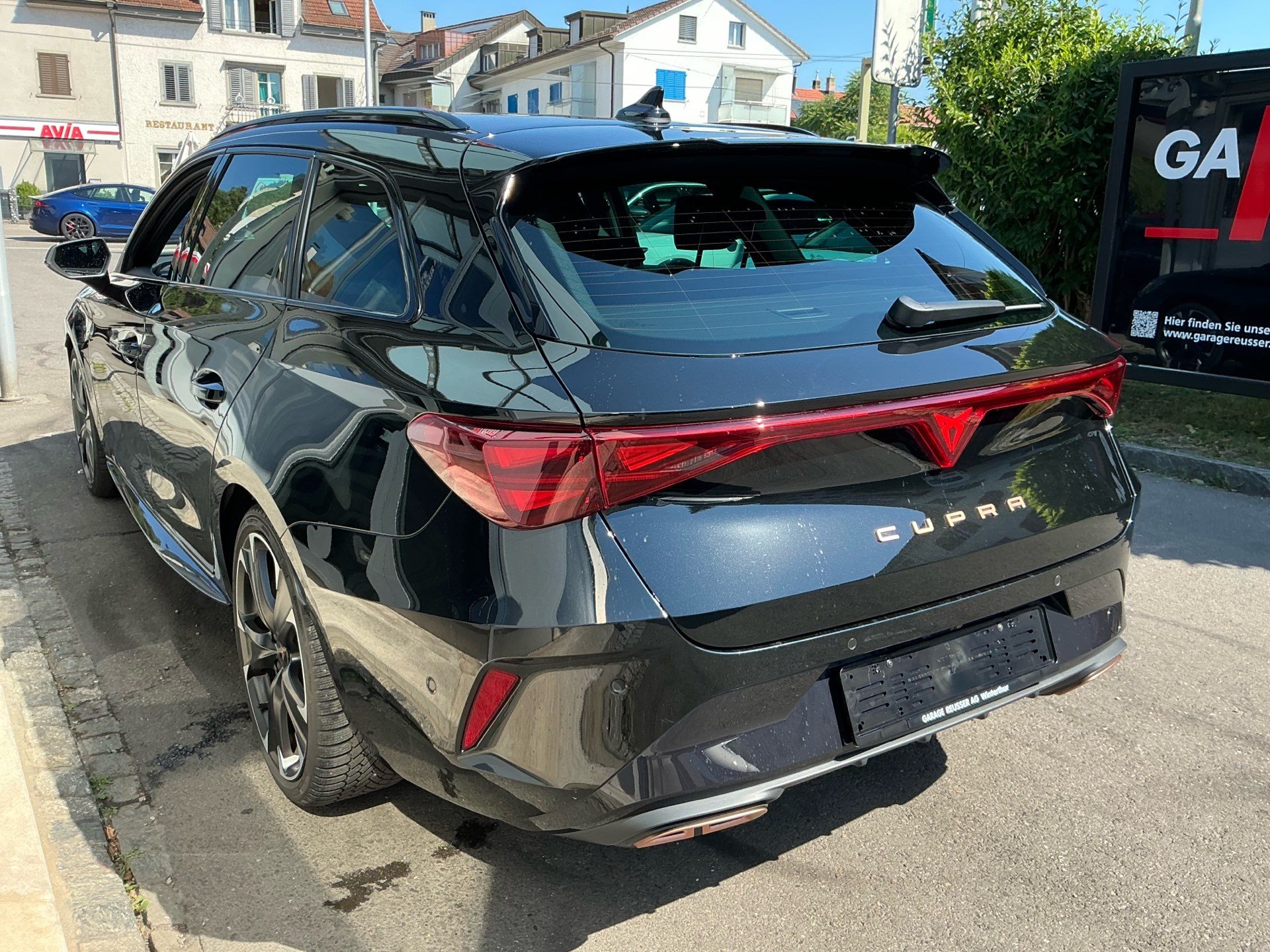 CUPRA Leon Sportstourer 1.5 e-Hybrid 272 PS VZ *** PURE PERFORMANCE PAKET ***-image-5