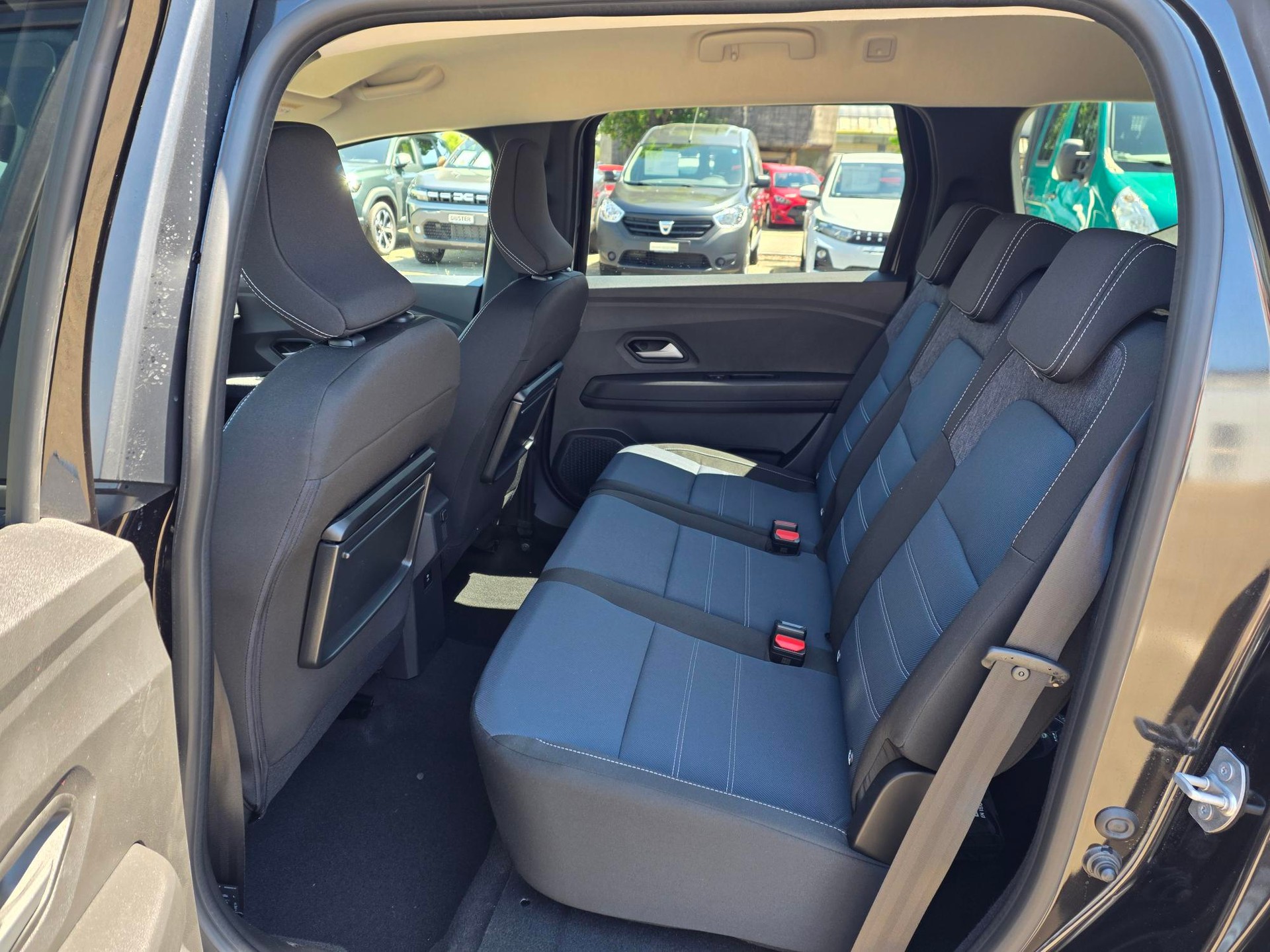 DACIA Jogger 1.8 Hybrid Journey-image-6