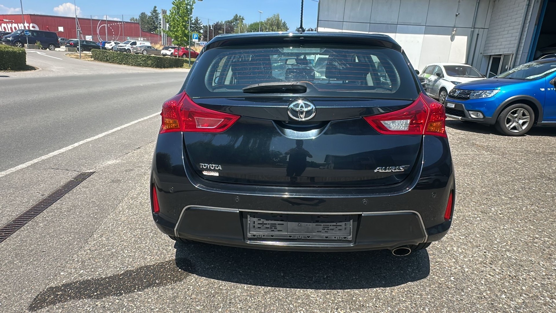 TOYOTA Auris 1.6 Luna-image-4