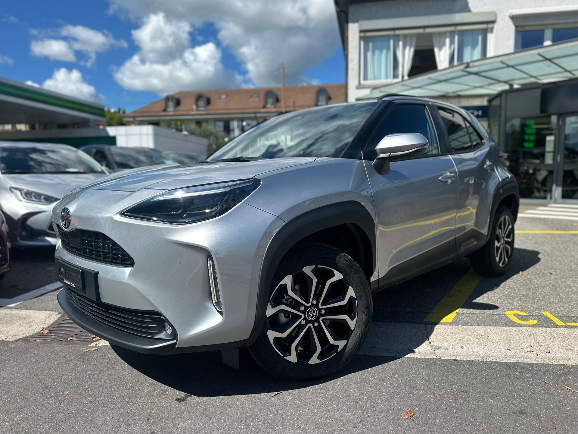 TOYOTA Yaris Cross 1.5 Trend e-CVT-image-1