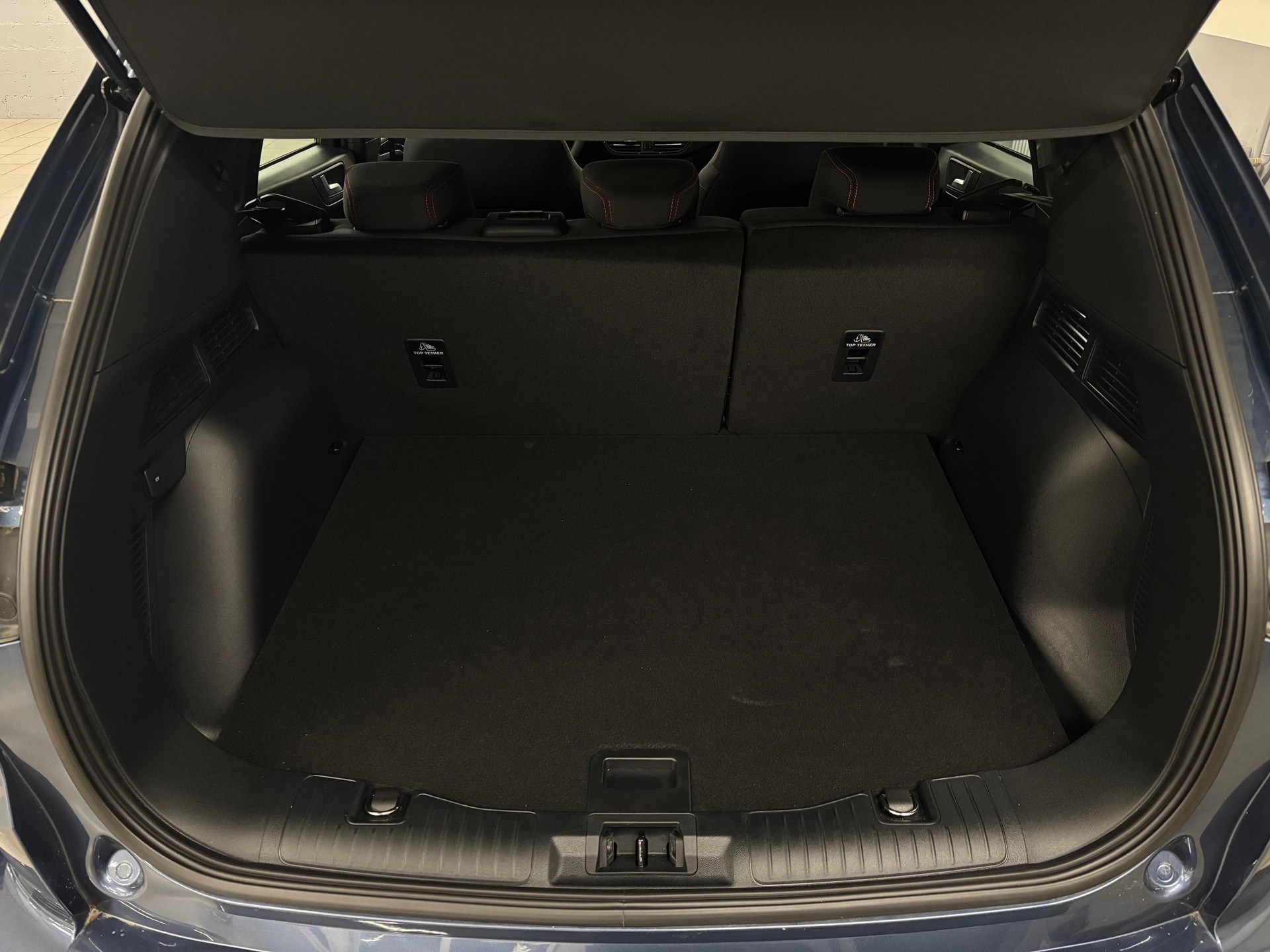 FORD Kuga 2.0 EcoBlue ST-Line-image-16
