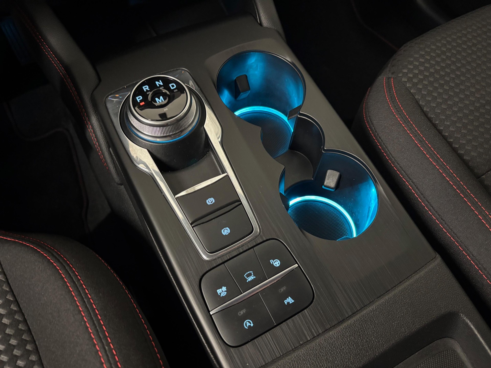 FORD Kuga 2.0 EcoBlue ST-Line-image-13