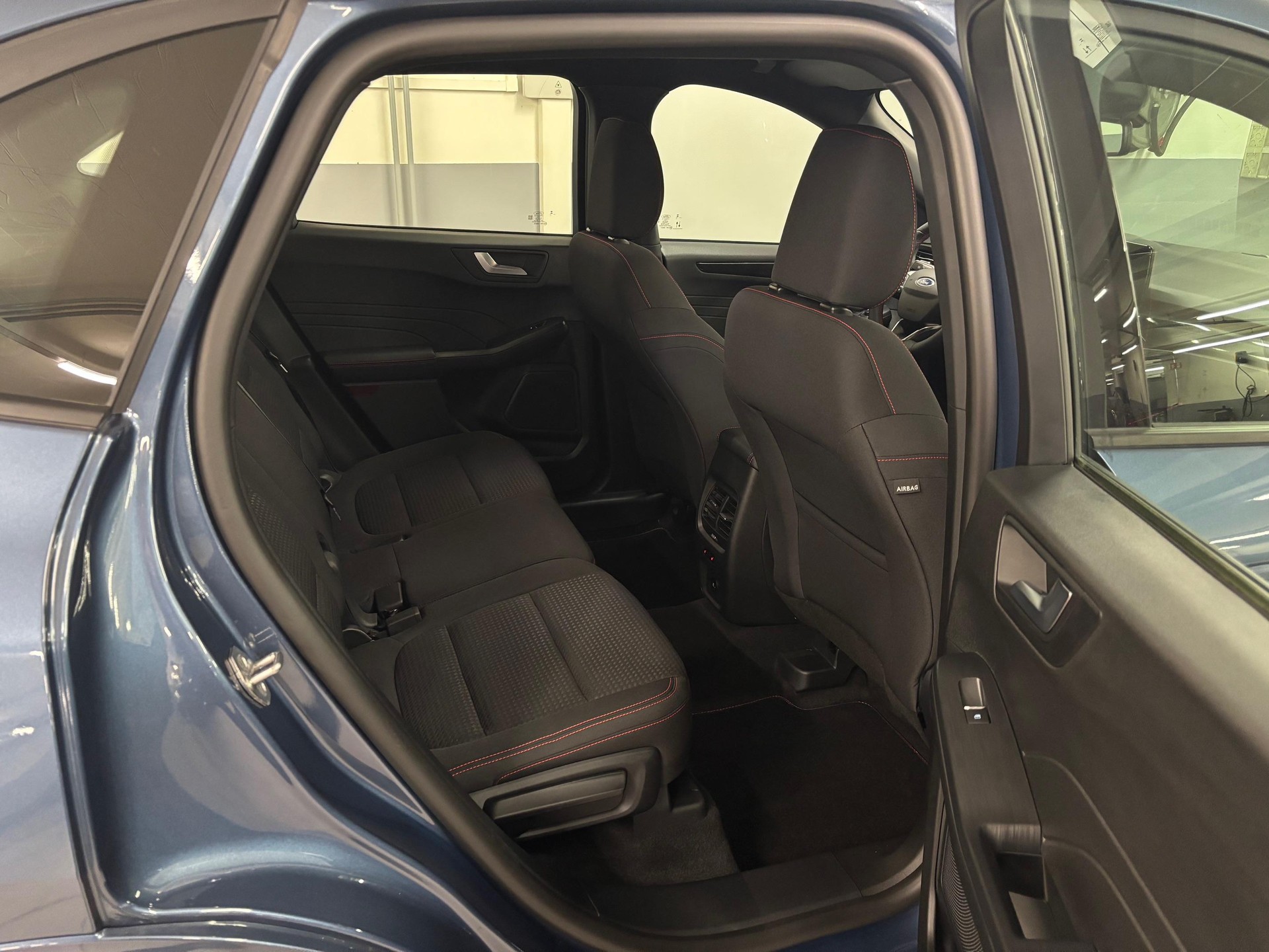 FORD Kuga 2.0 EcoBlue ST-Line-image-9