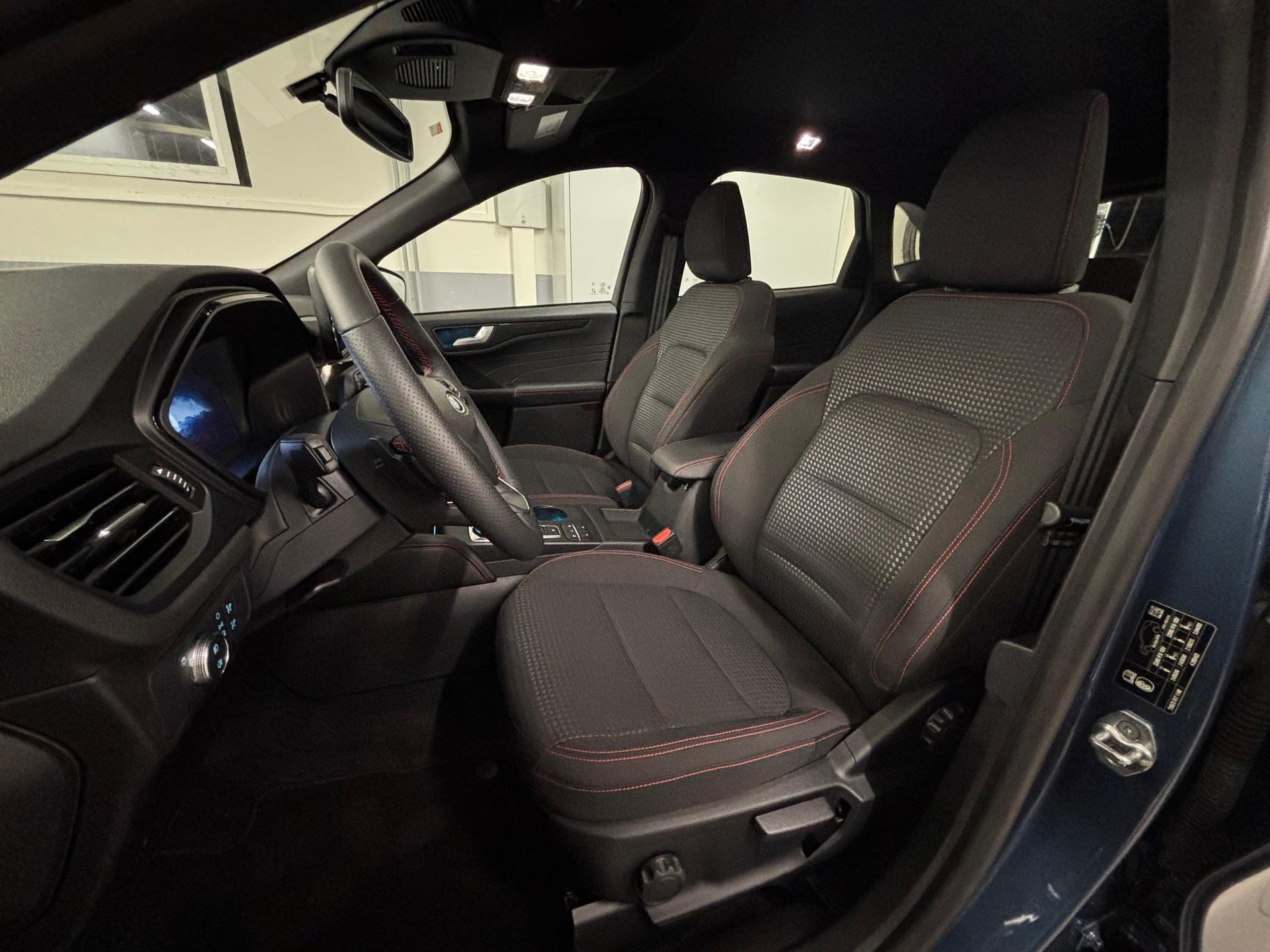 FORD Kuga 2.0 EcoBlue ST-Line-image-6