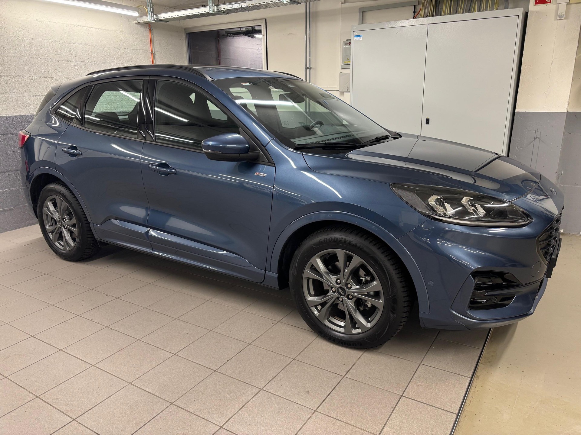FORD Kuga 2.0 EcoBlue ST-Line-image-2