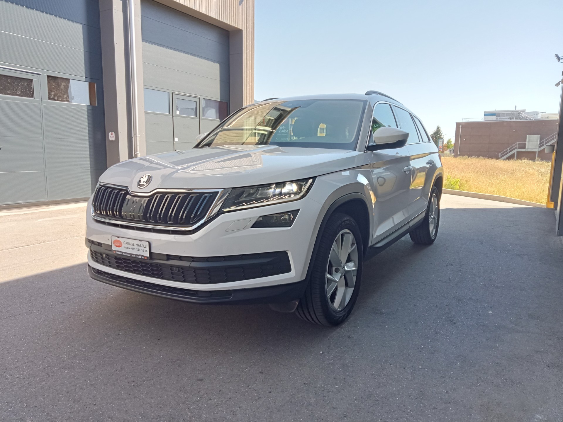 SKODA Kodiaq 2.0 TSI Style DSG 4x4-image-2
