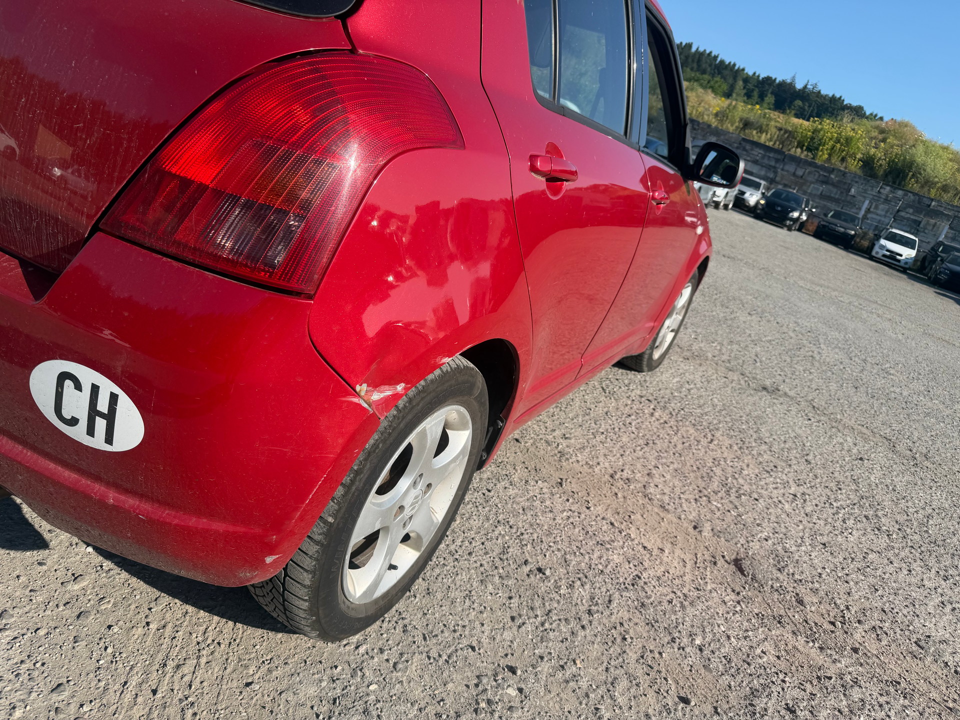 SUZUKI Swift 1.3i 16V GL-image-11