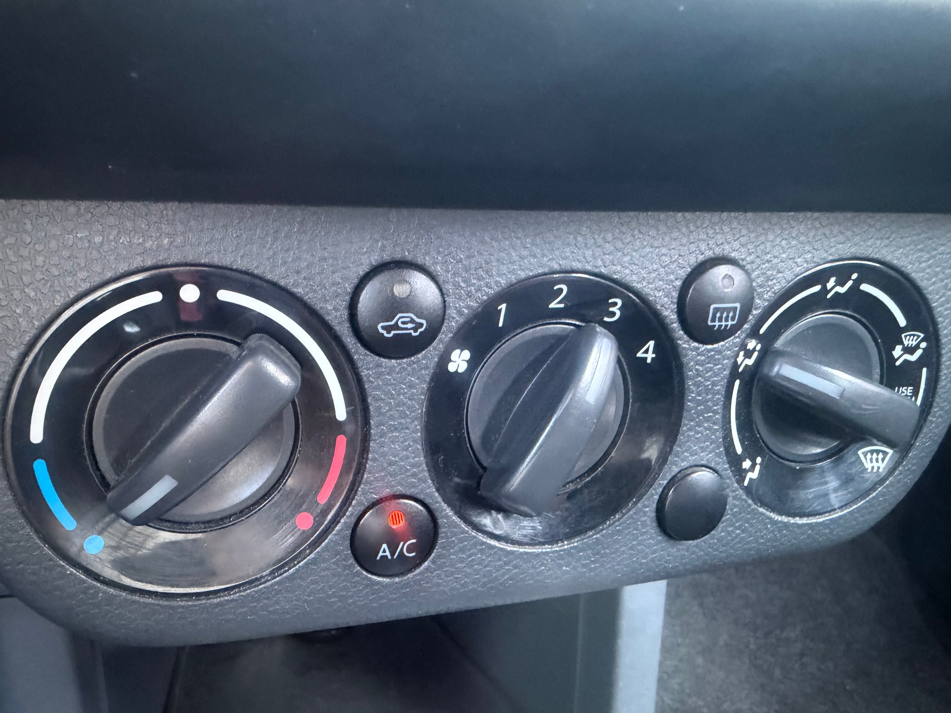 SUZUKI Swift 1.3i 16V GL-image-5