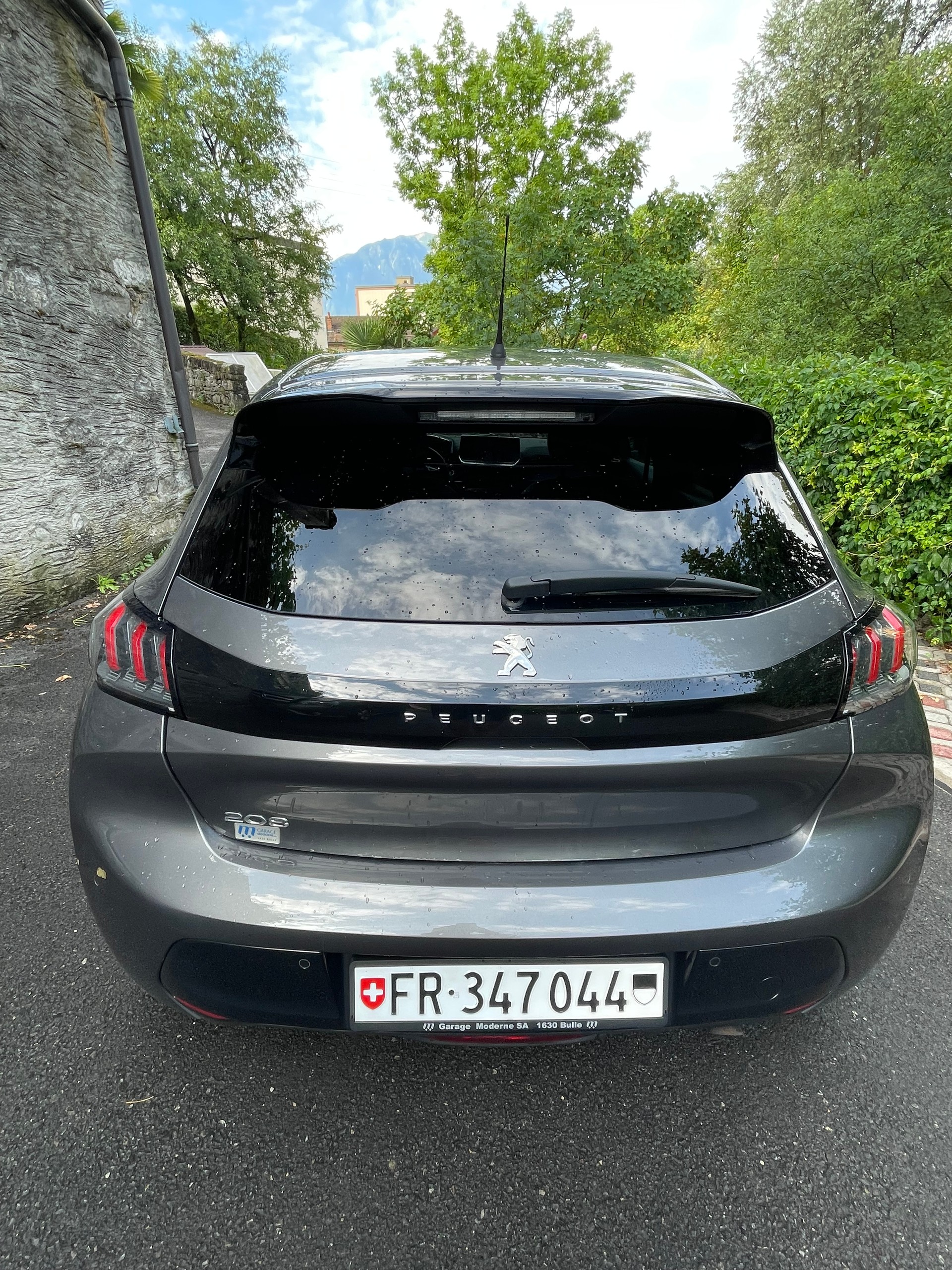 PEUGEOT 1.2 PureTech 100 Allure Pack-image-2