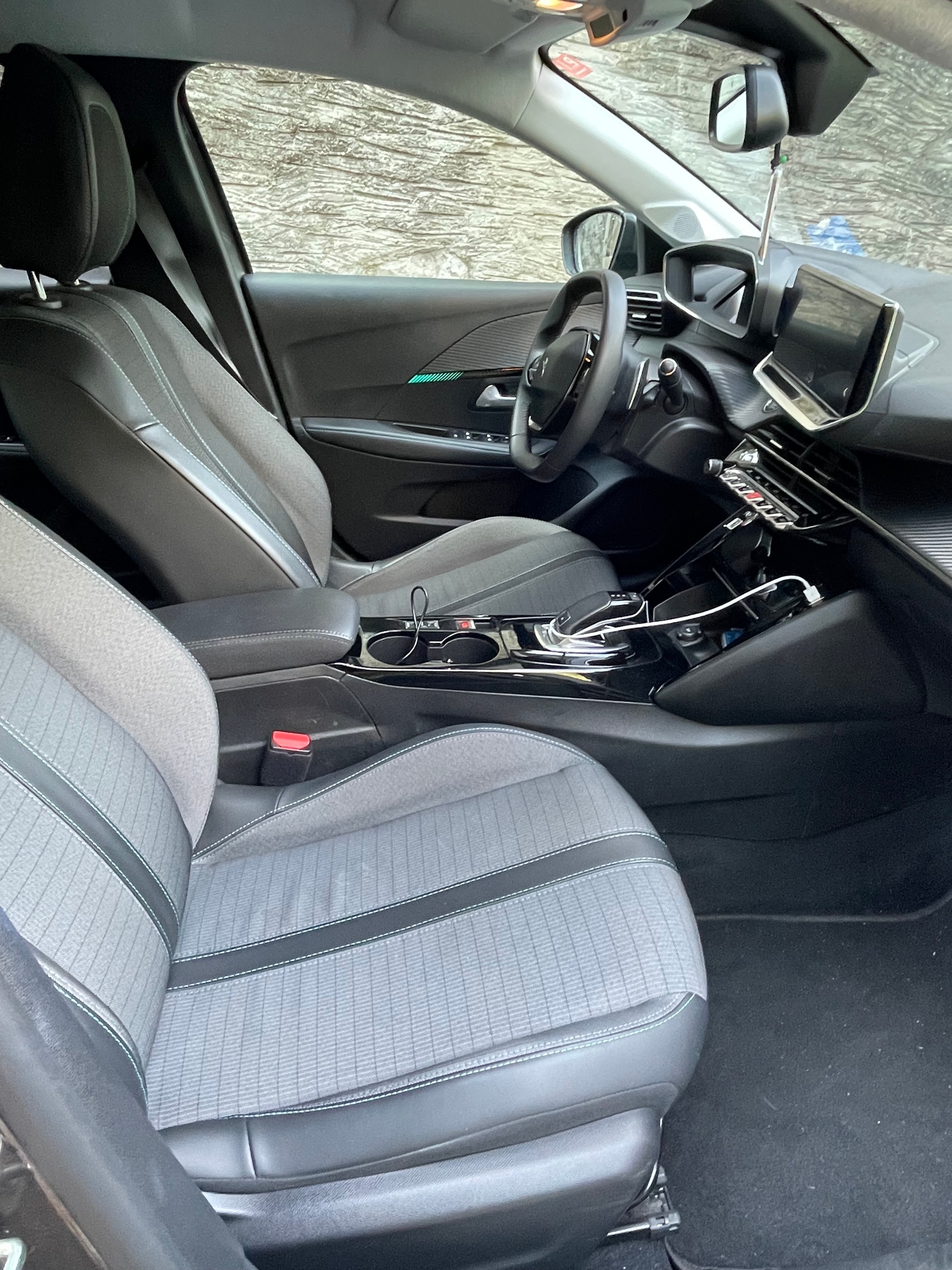 PEUGEOT 1.2 PureTech 100 Allure Pack-image-3