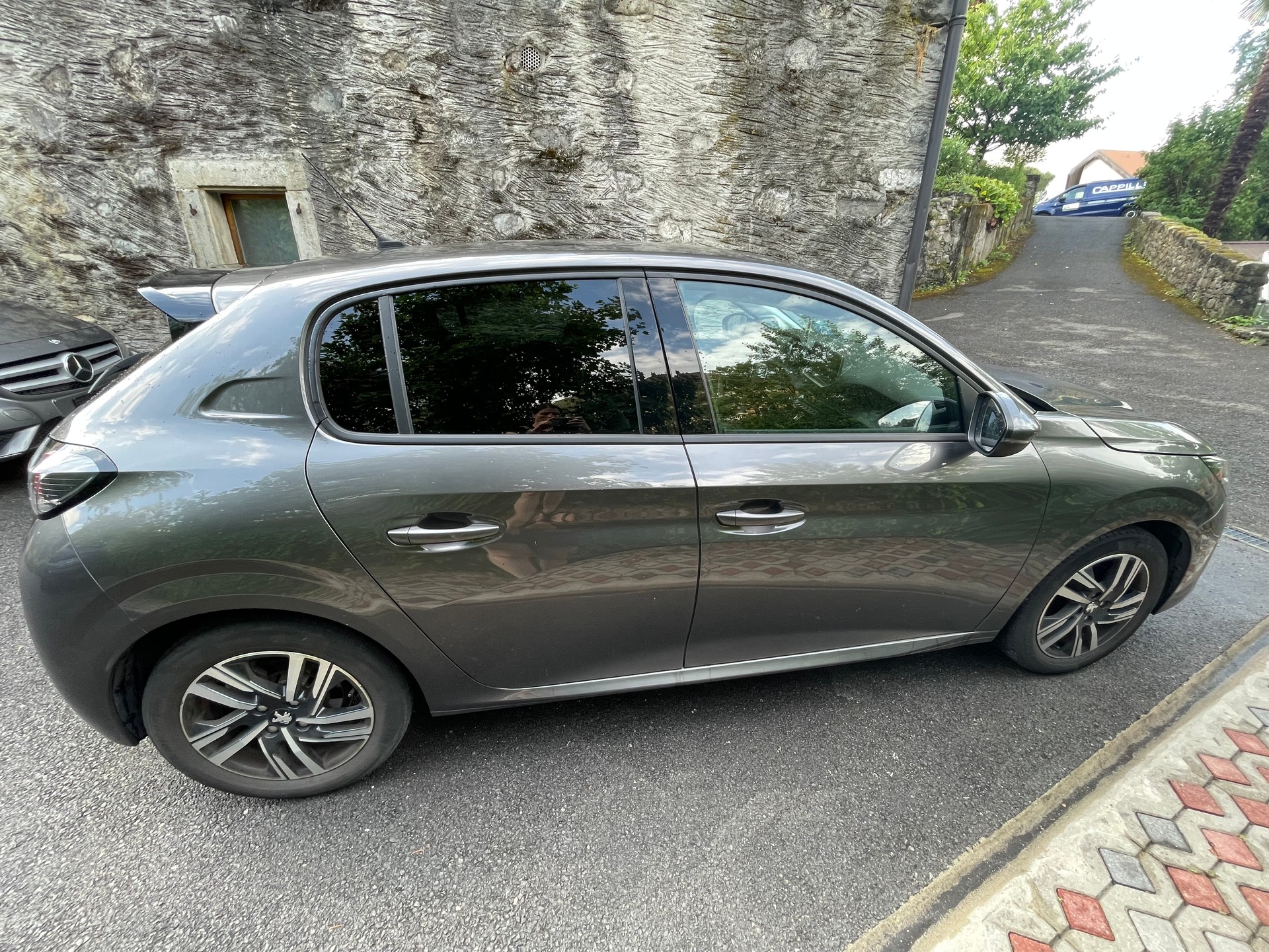PEUGEOT 1.2 PureTech 100 Allure Pack-image-1