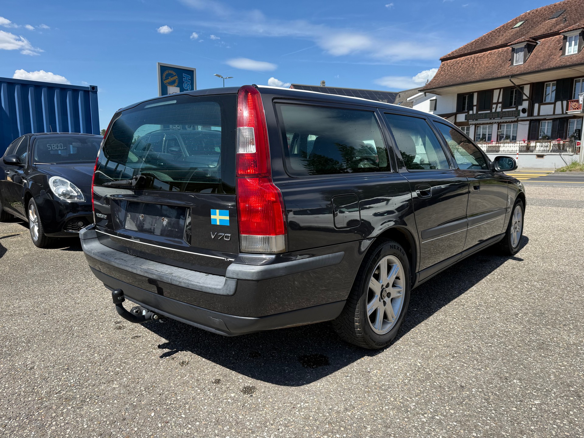 VOLVO V70 2.4-image-4