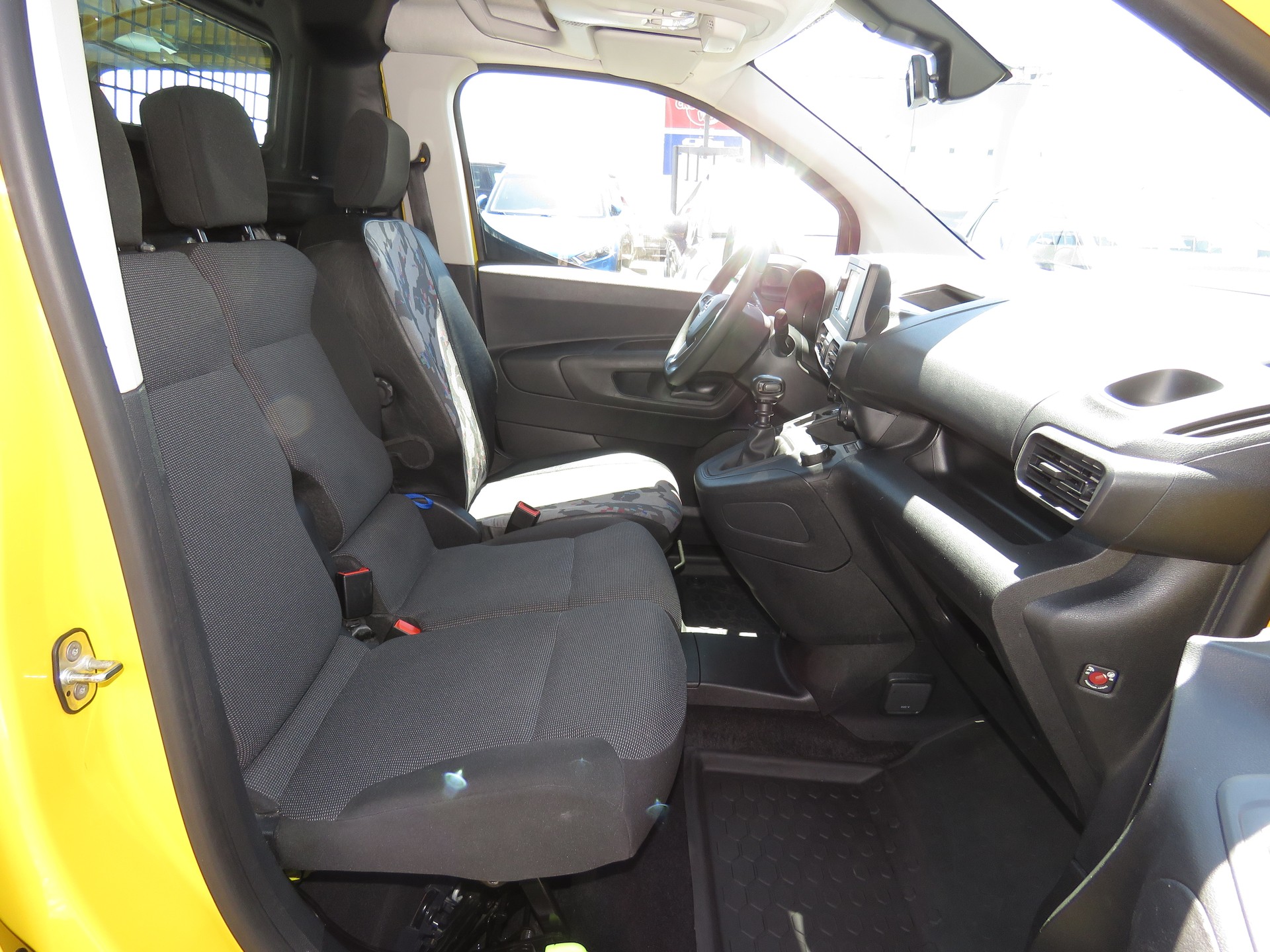 OPEL Combo Cargo 1.5 s/s 4x4 3-Plätzer, Nutzlast 640 kg-image-10