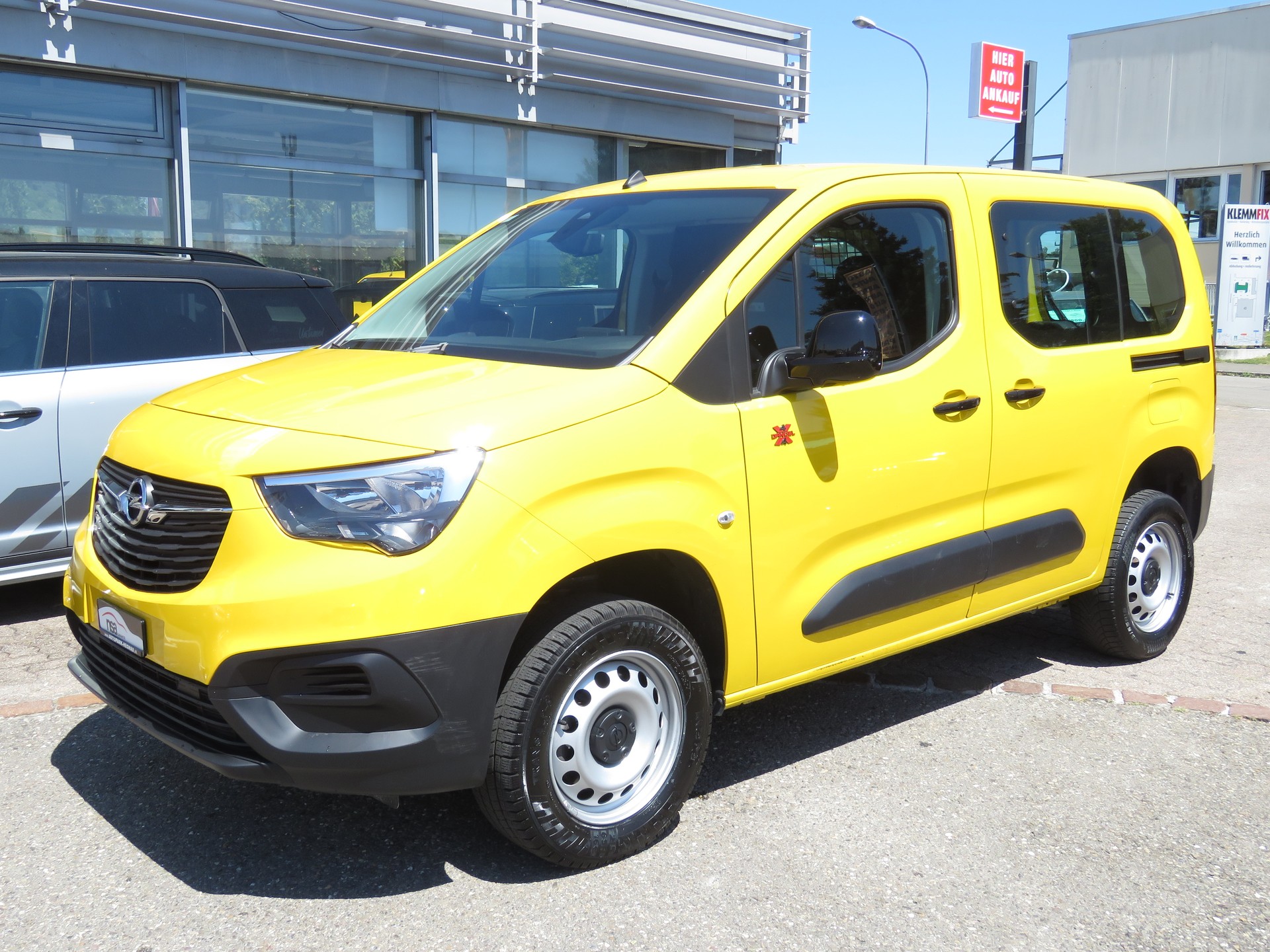 OPEL Combo Cargo 1.5 s/s 4x4 3-Plätzer, Nutzlast 640 kg-image-0