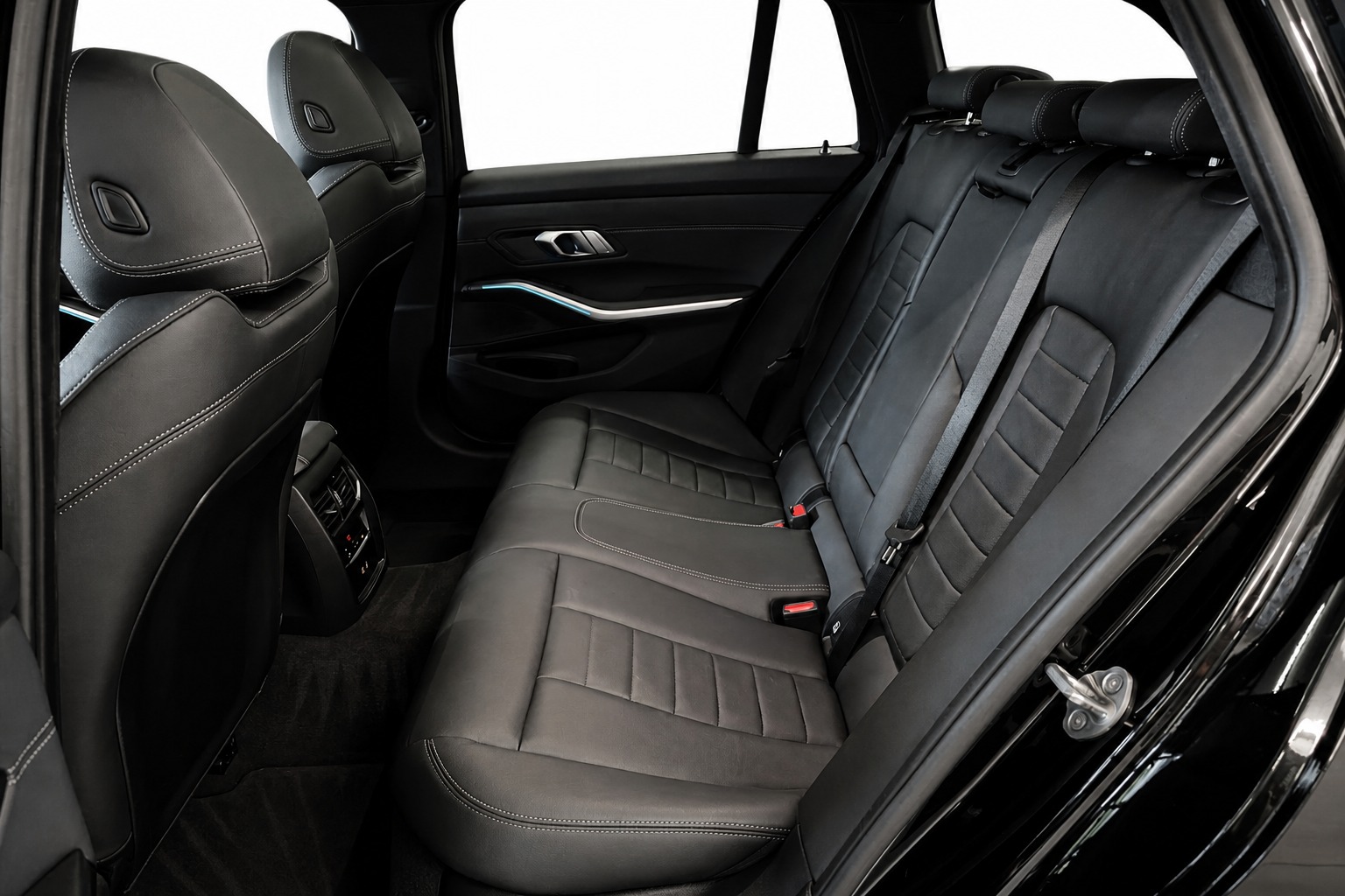 BMW M340i xDrive Touring M-Performance-image-15