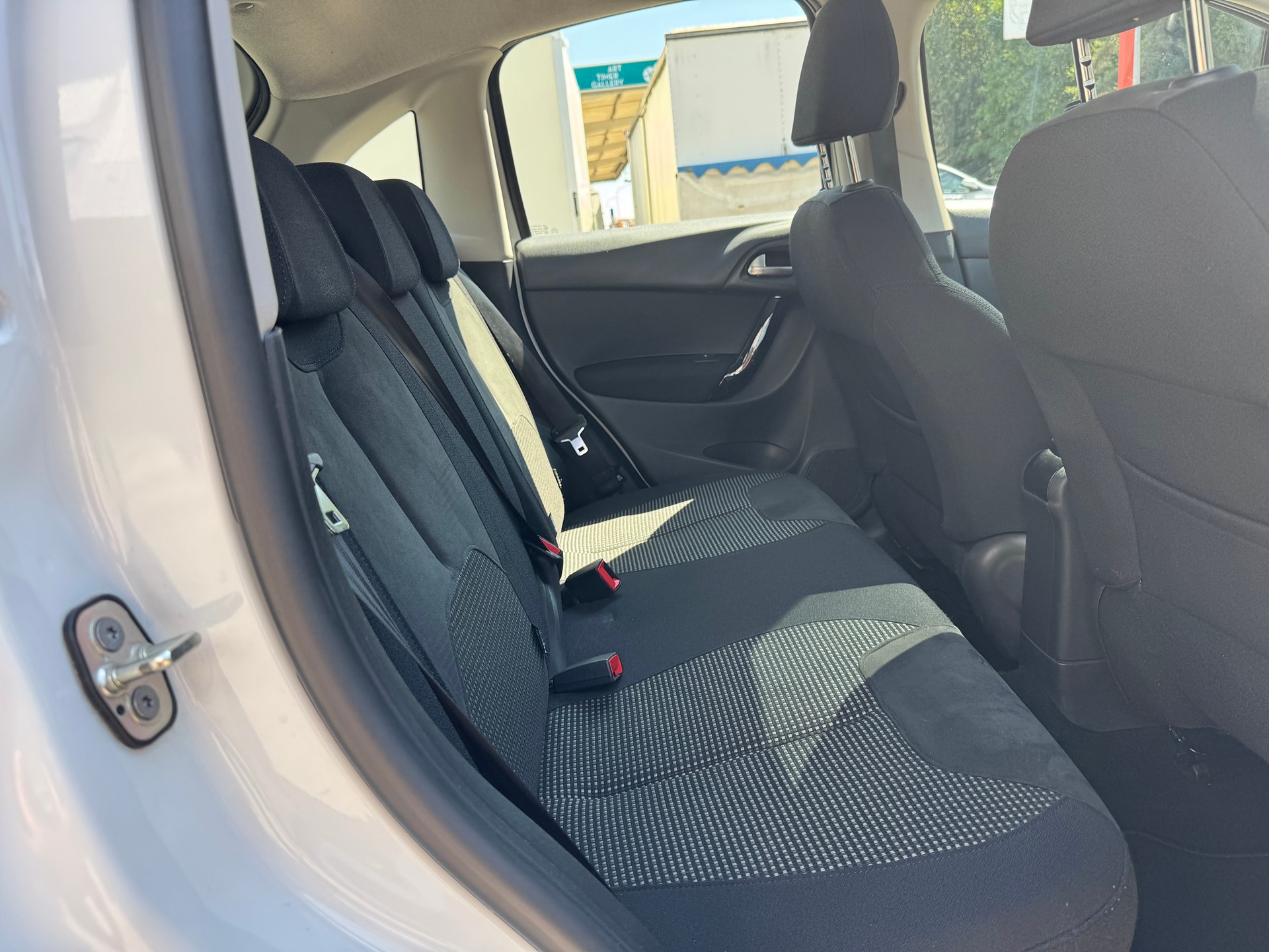 CITROEN C3 1.6i 16V Exclusive Automatic-image-15